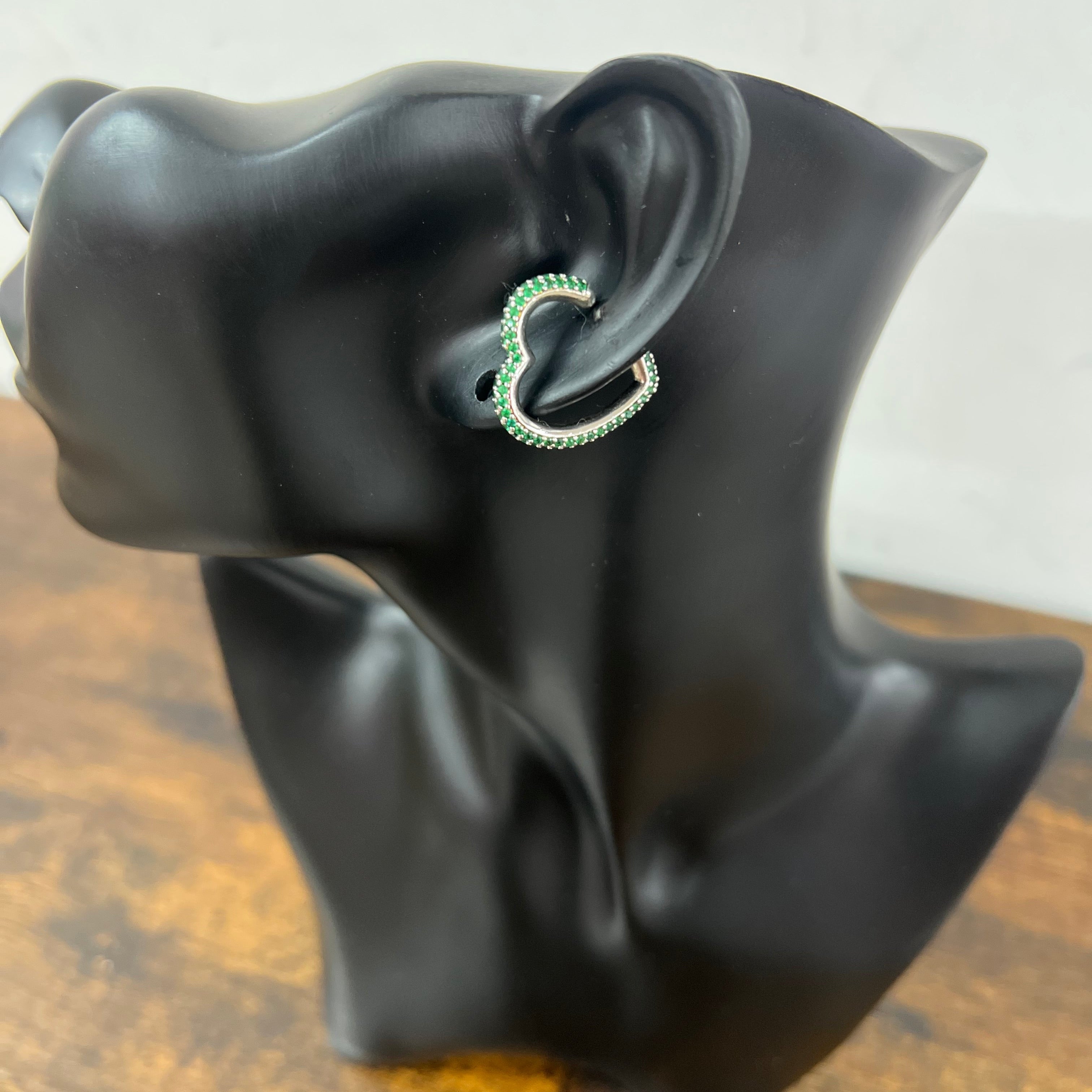 Single earcuff cuore argentato zirconi verdi