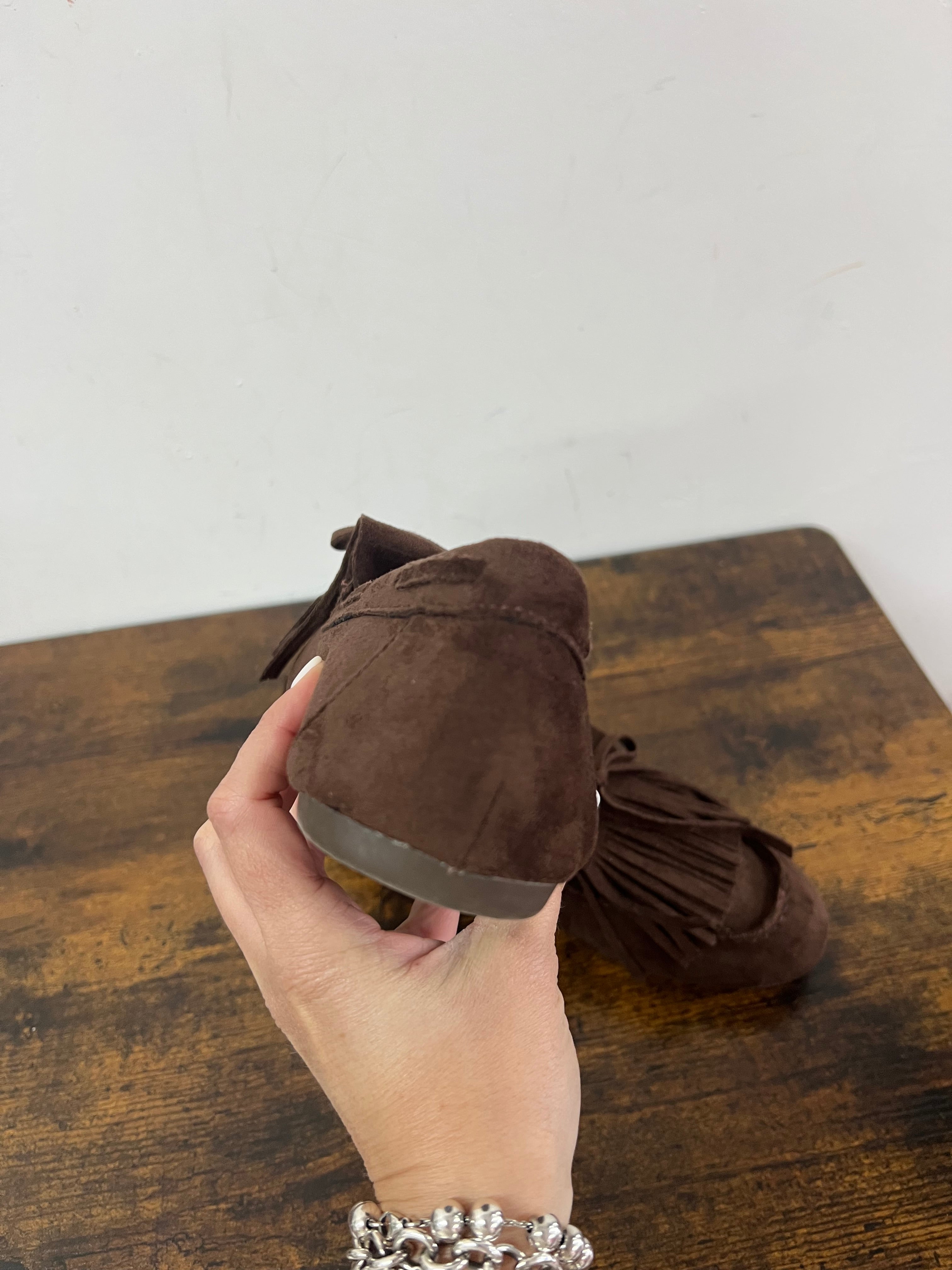 Dark brown suede fringed loafers