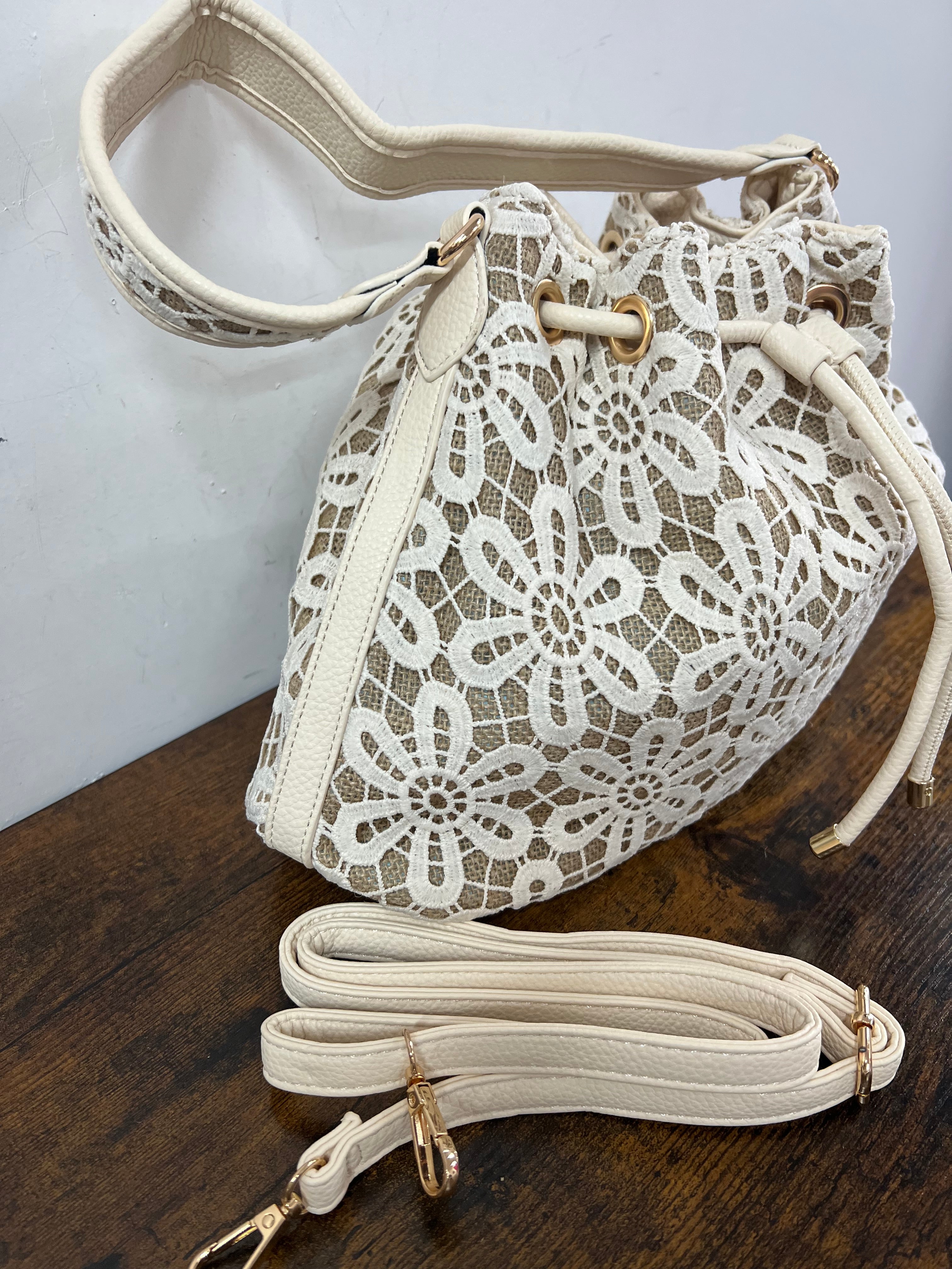 Sacchetto merletto e juta panna