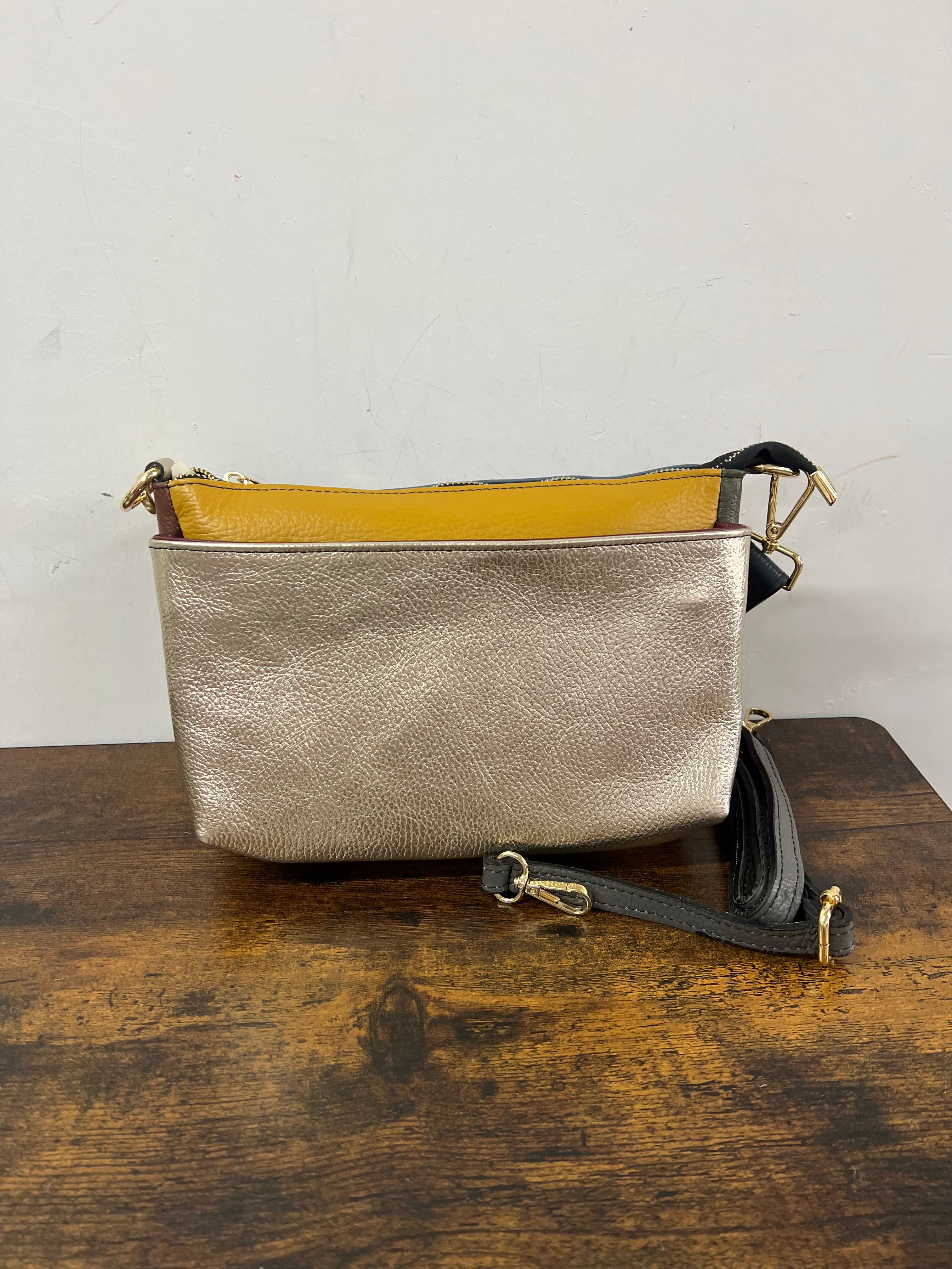 Borsetta patchwork rosso arancio e oro