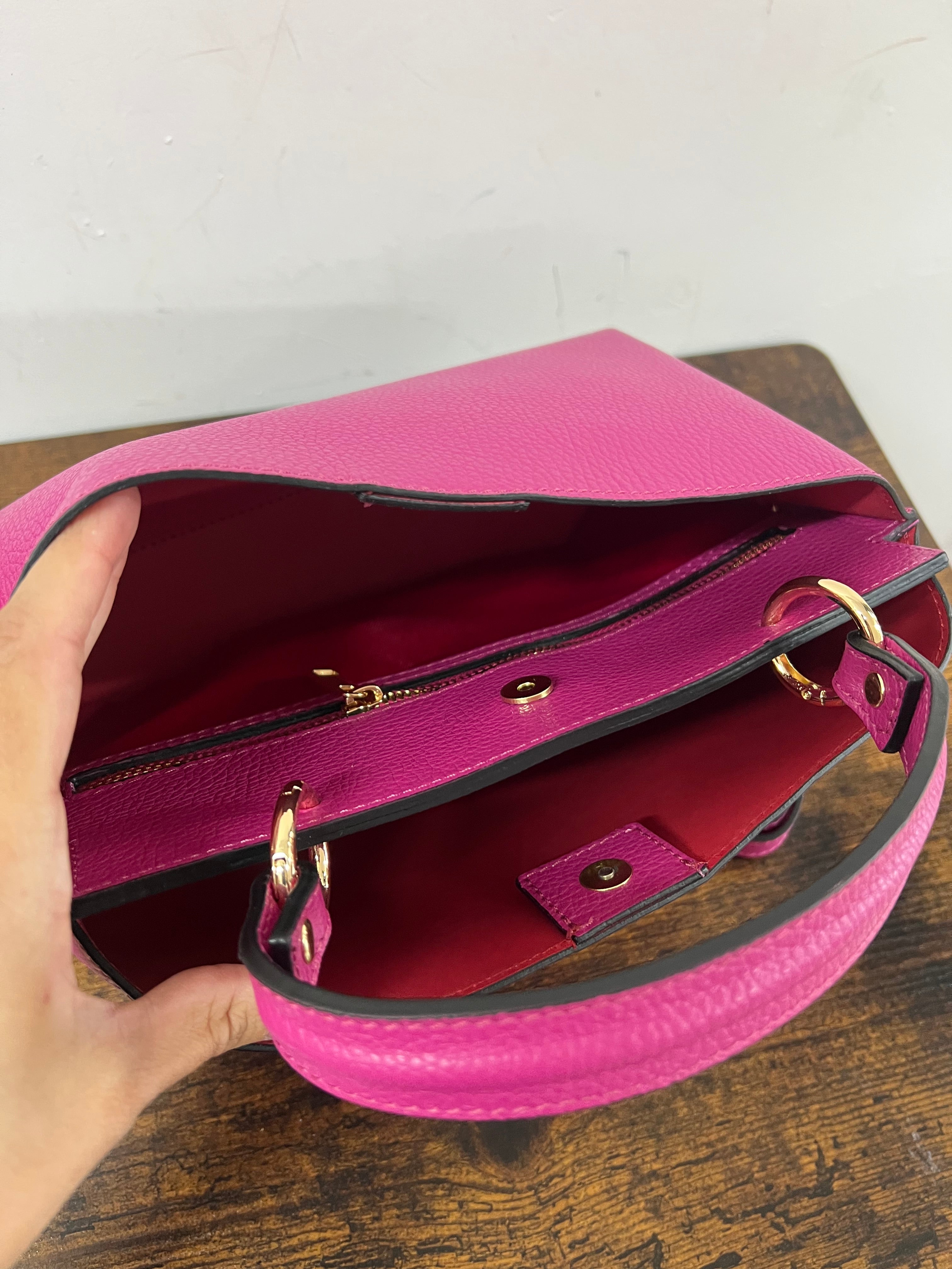 Arianna big fucsia