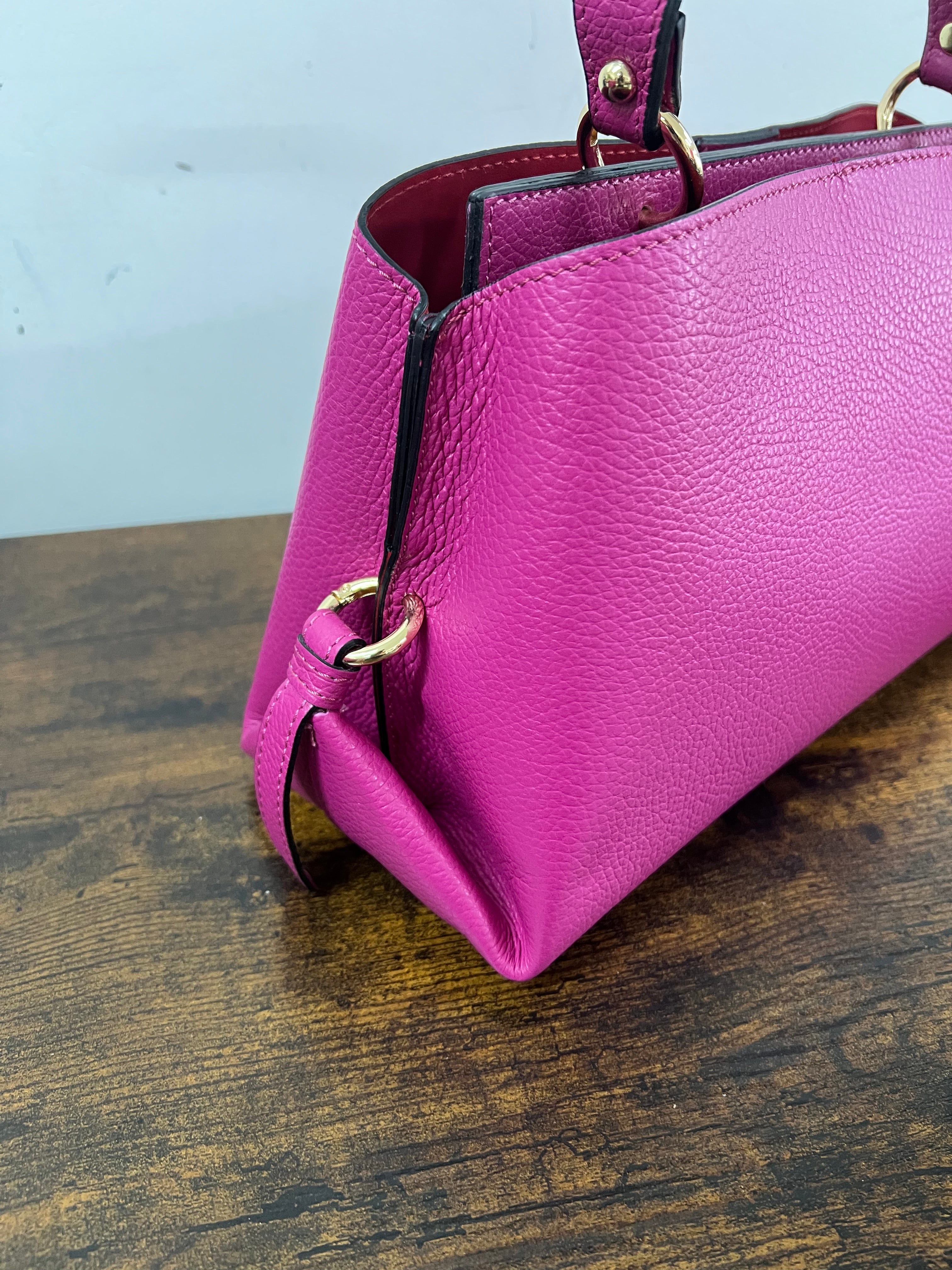 Arianna big fucsia