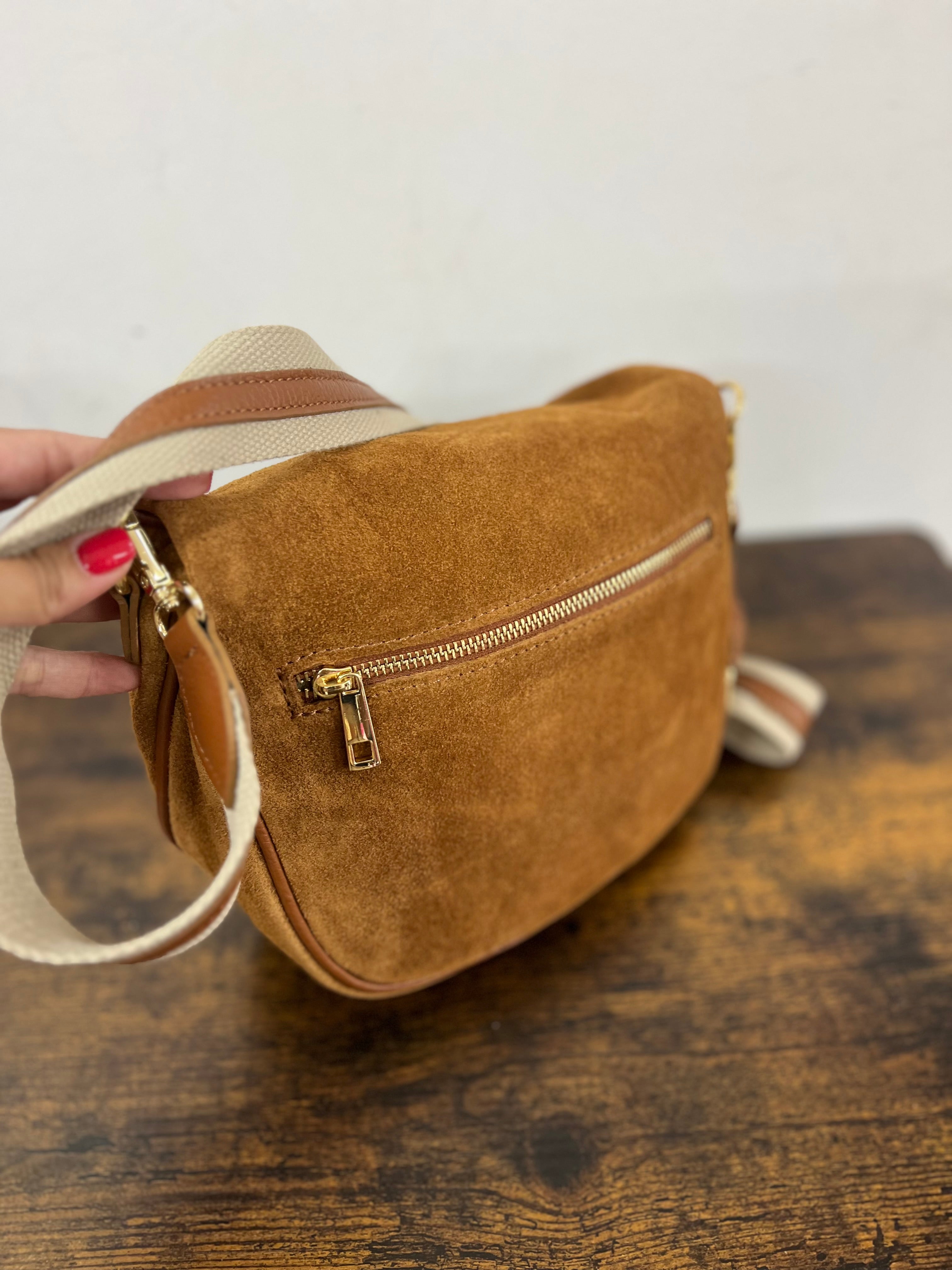 Marsupione z suede cuoio chiaro
