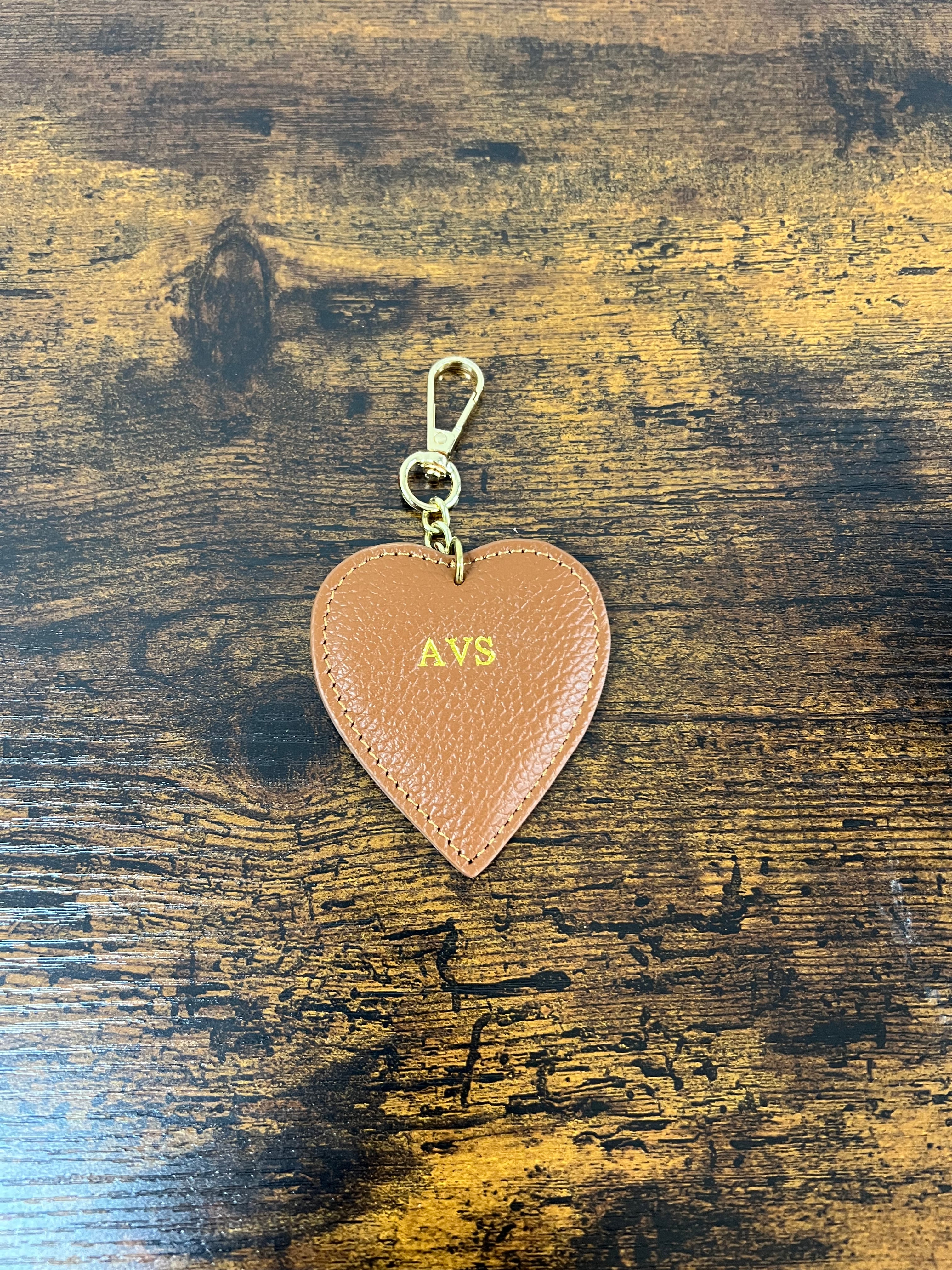 Cuore in vera pelle cuoio scuro