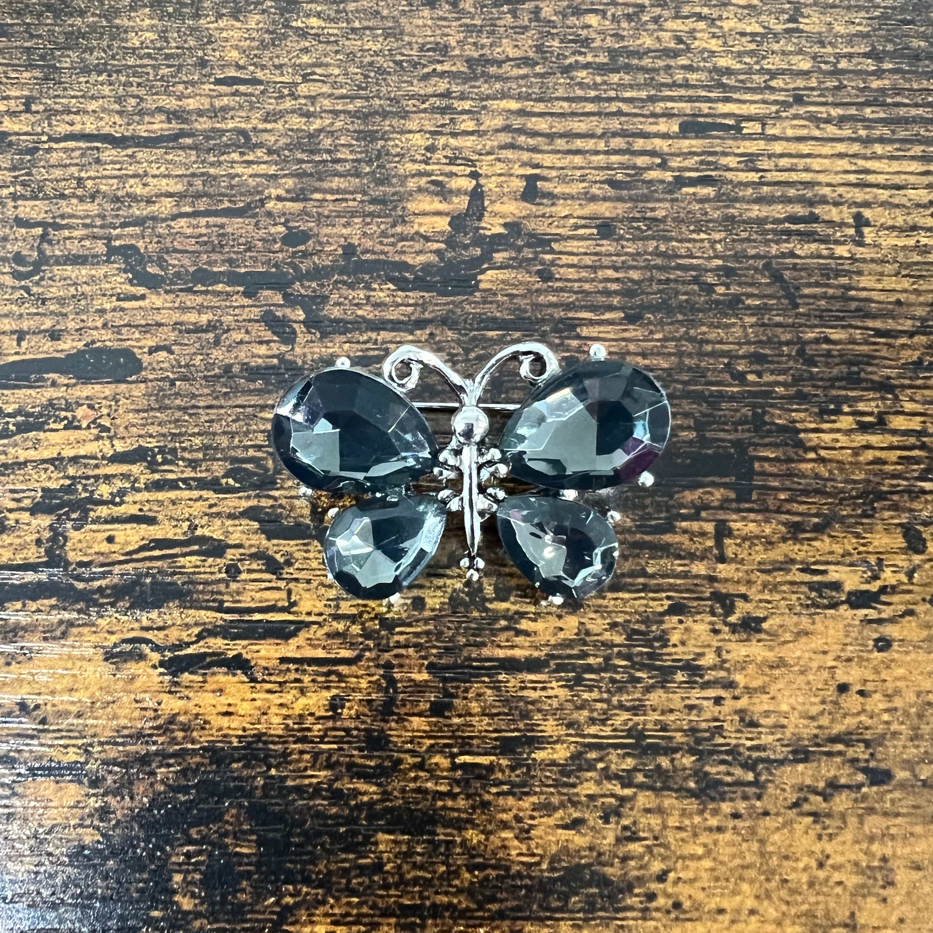 Spilla farfalla pietre nero