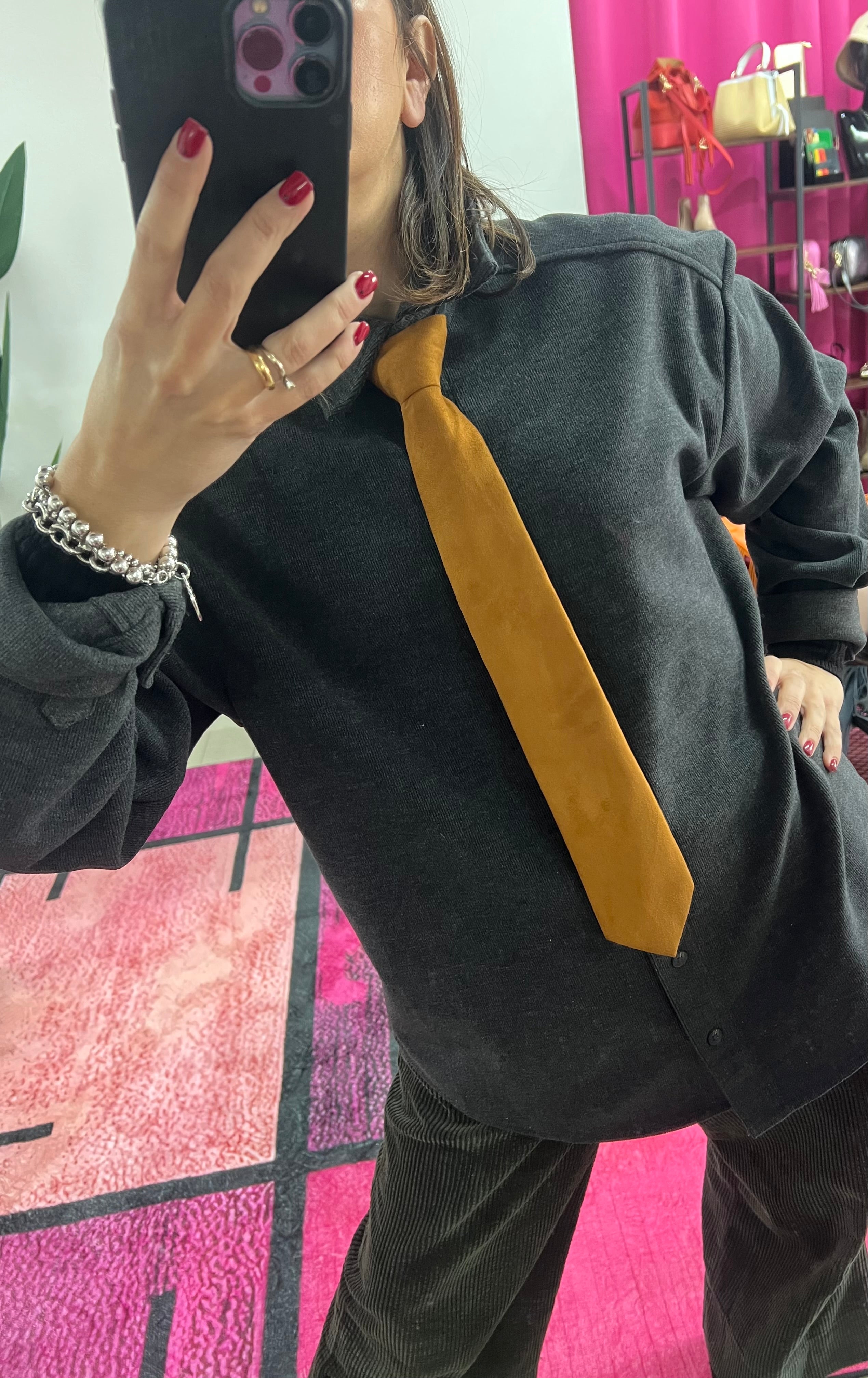 Light brown suede tie