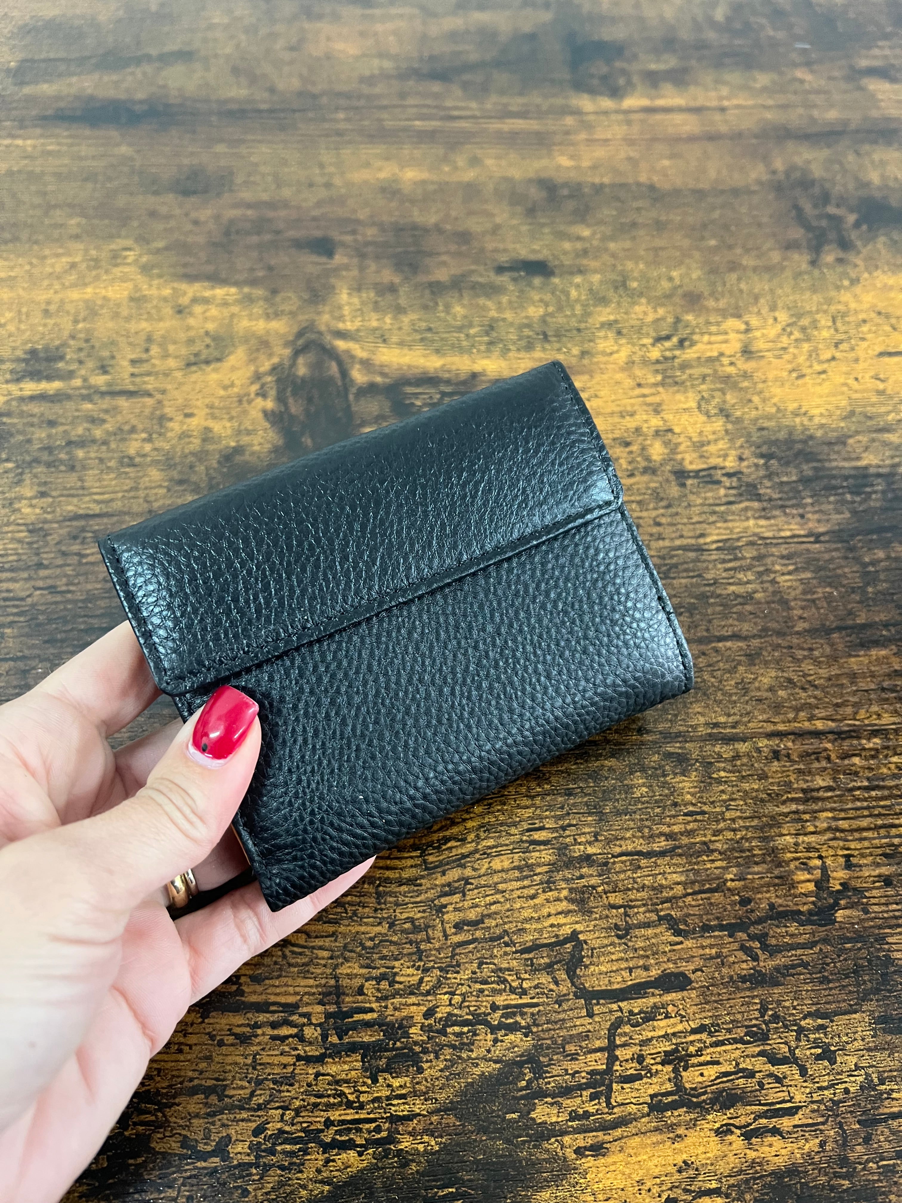 Black Feel pocket