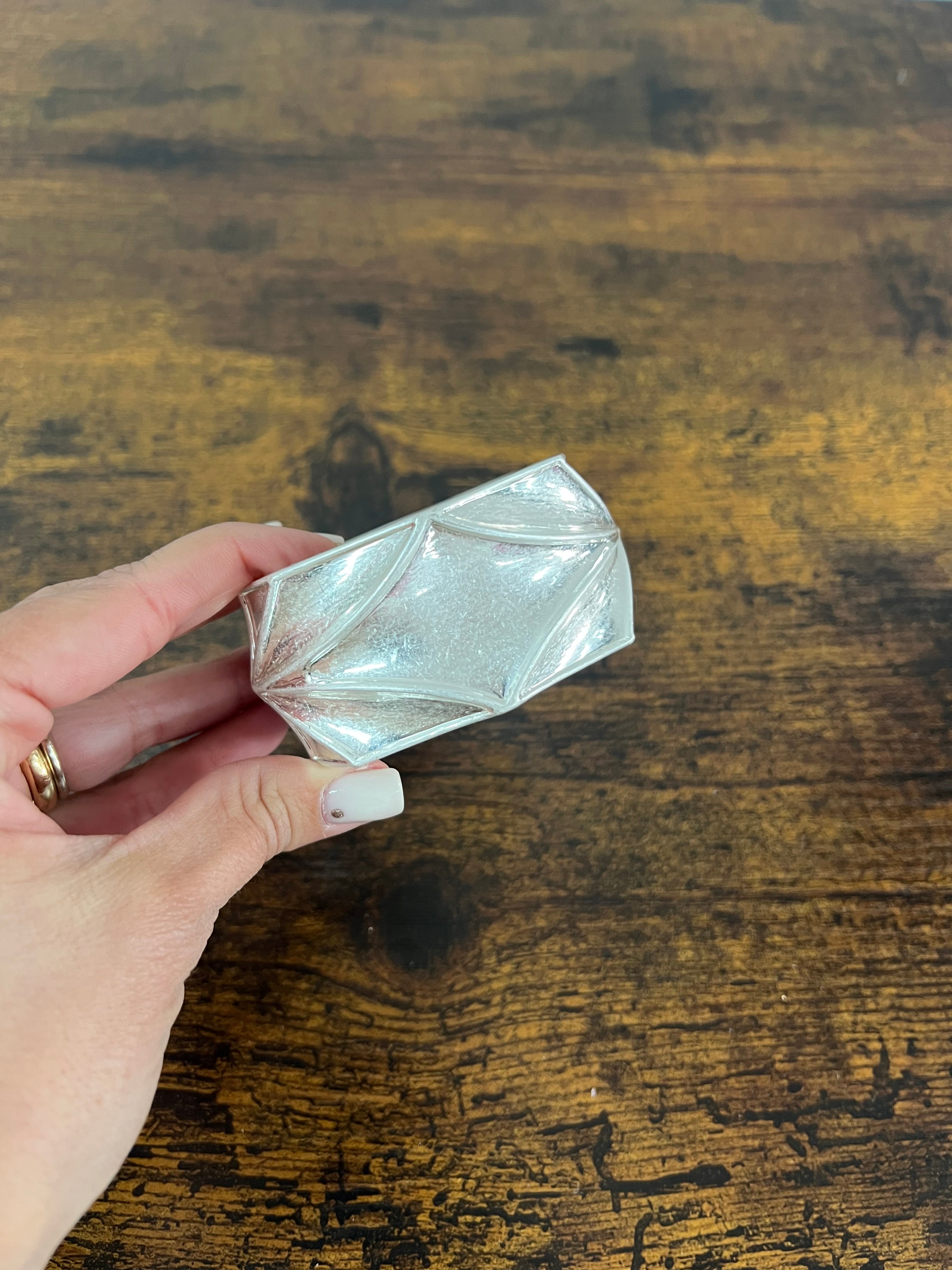 Bracciale rigido rombo argentato