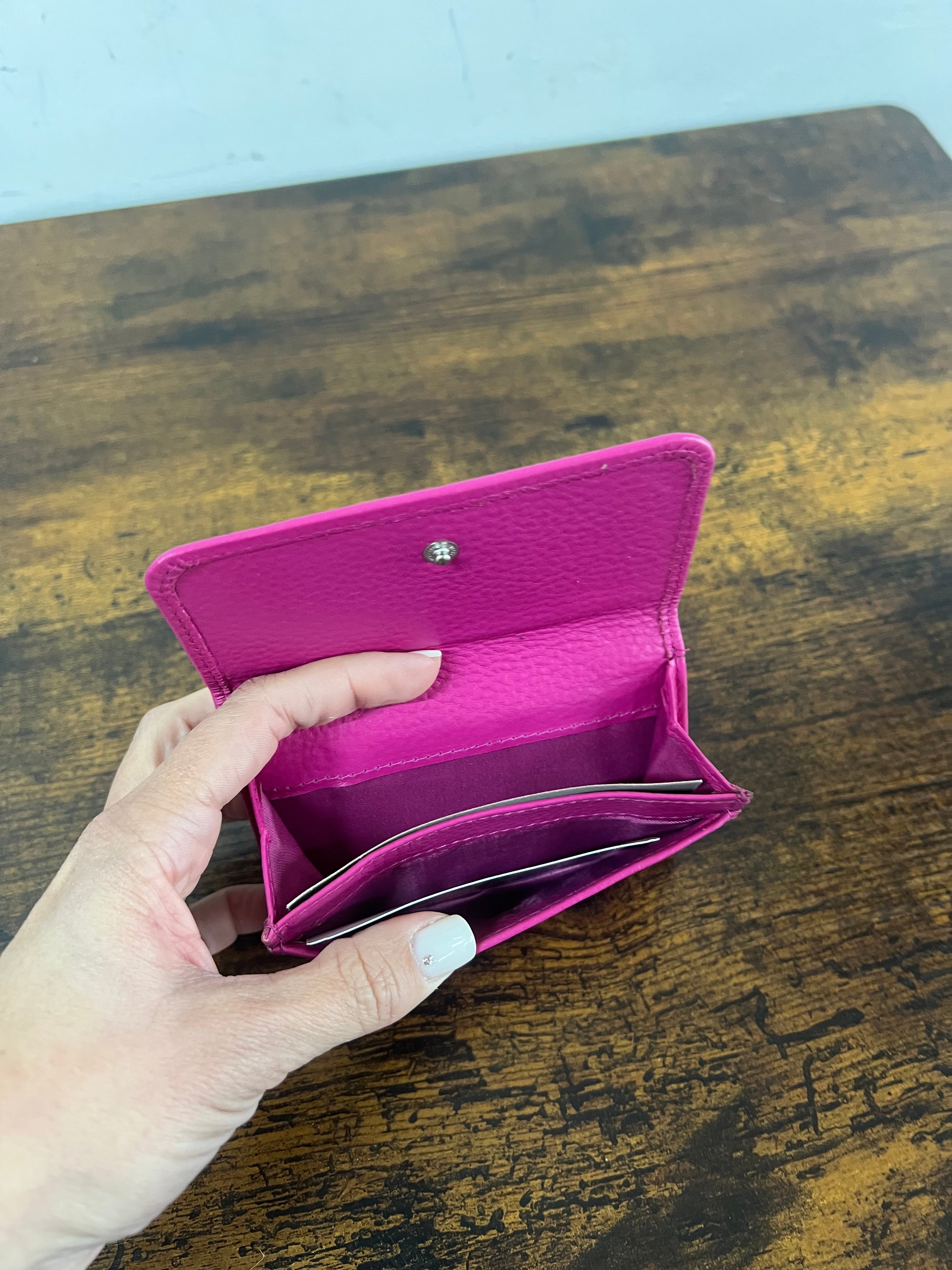 Kompatto Basic Extra Fuchsia