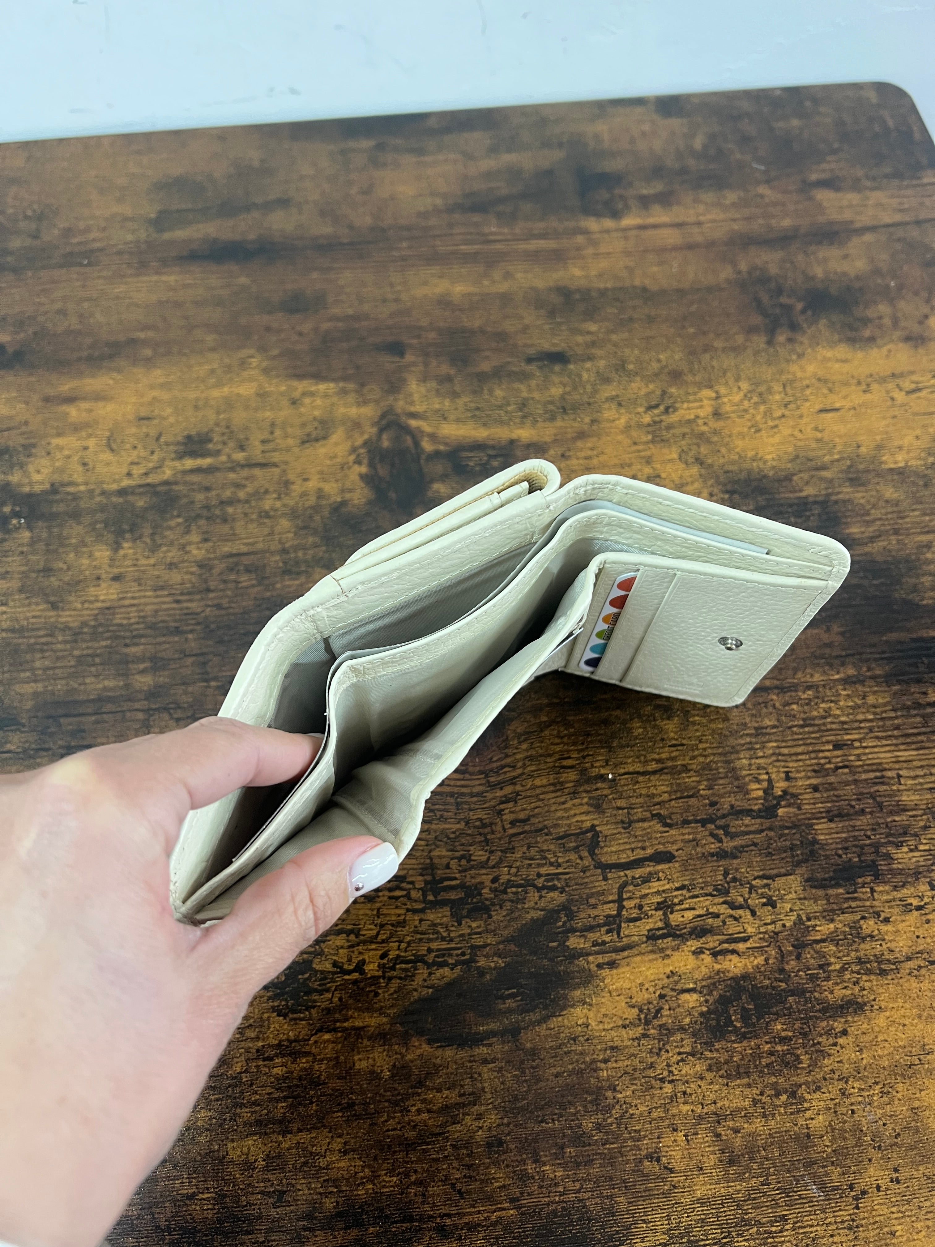 Kompatto basic extra panna