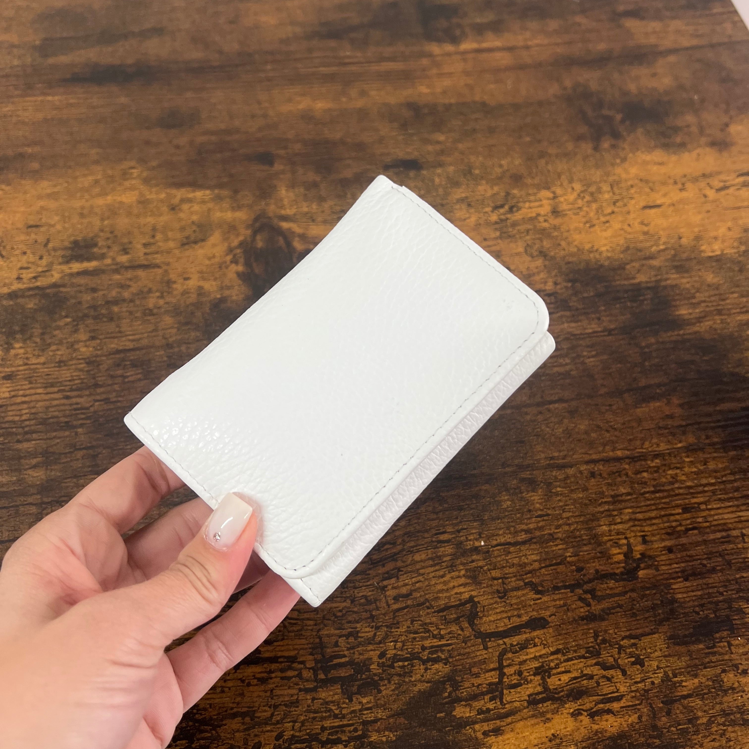 Kompatto basic extra white
