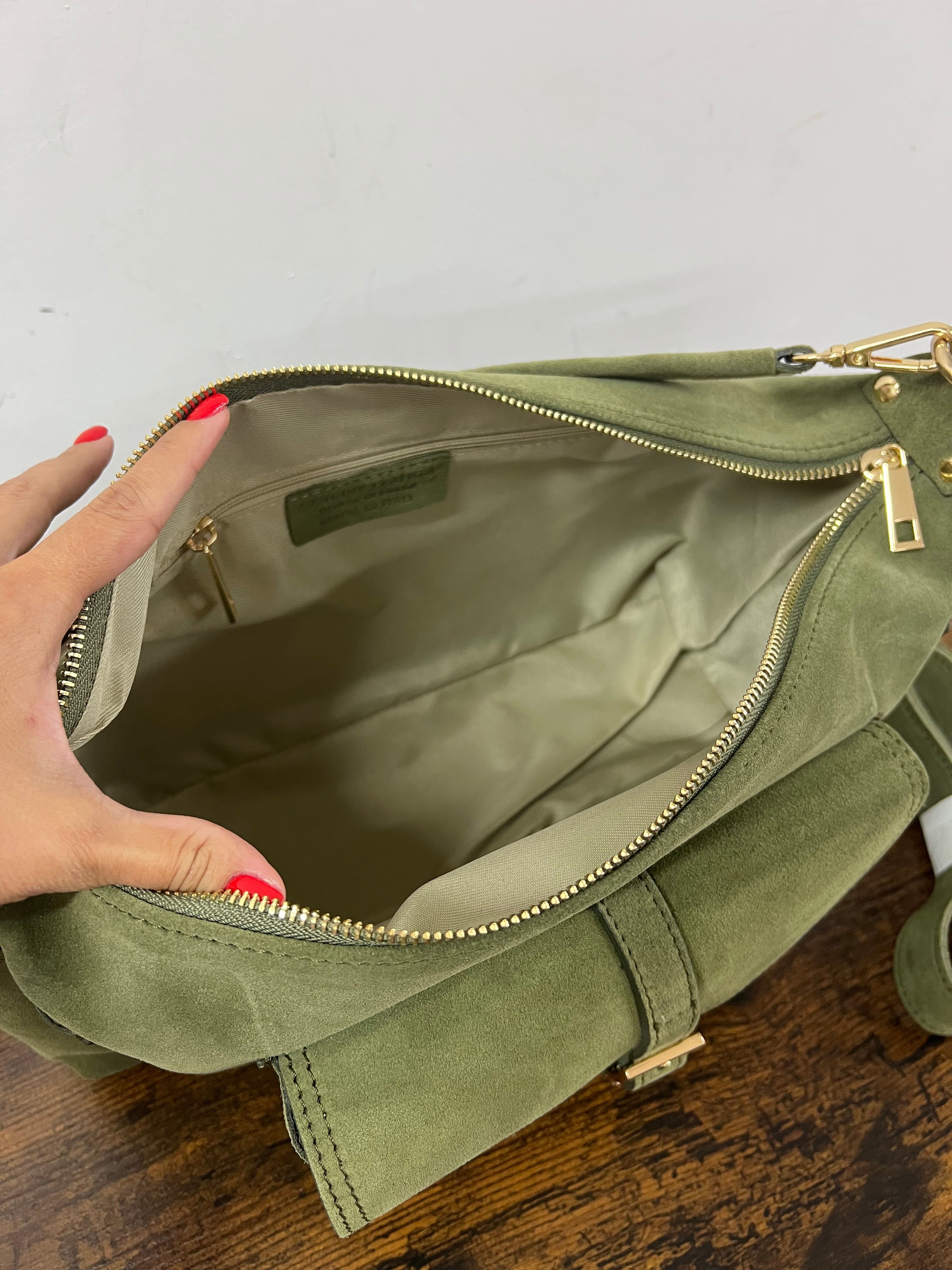 Mega baguette vera pelle suede verde militare