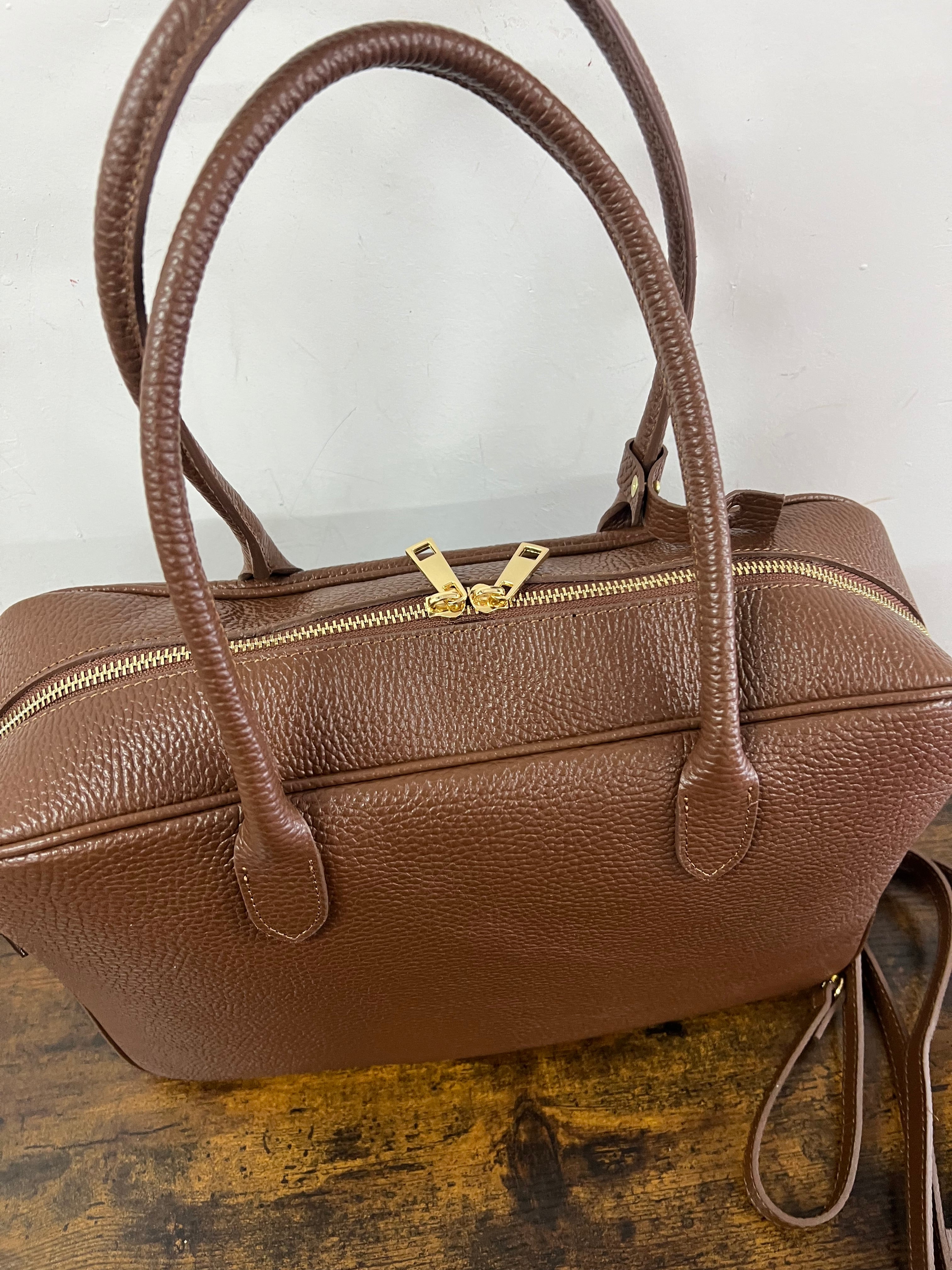 Star chocolate briefcase