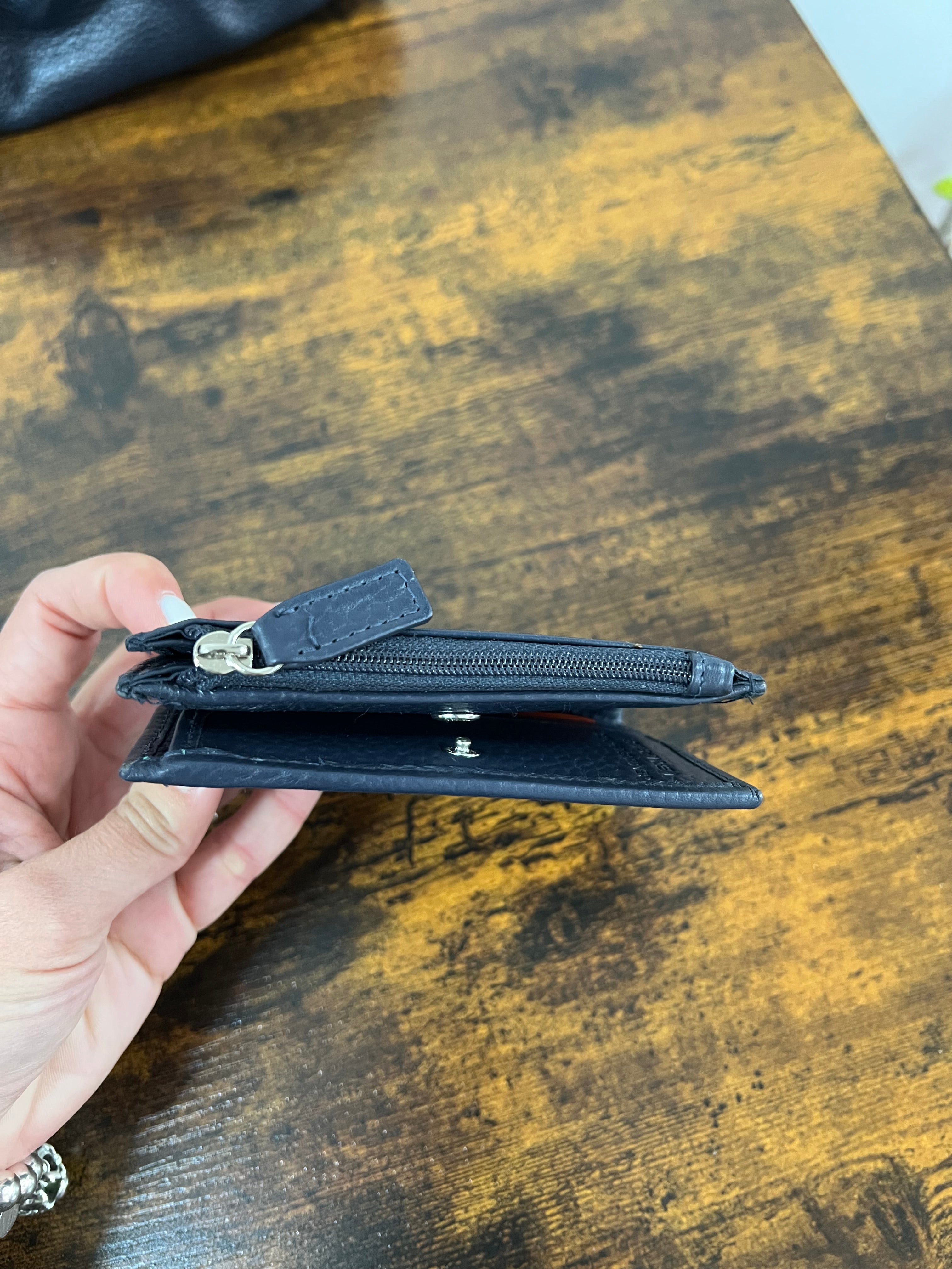 Kompatto blu navy