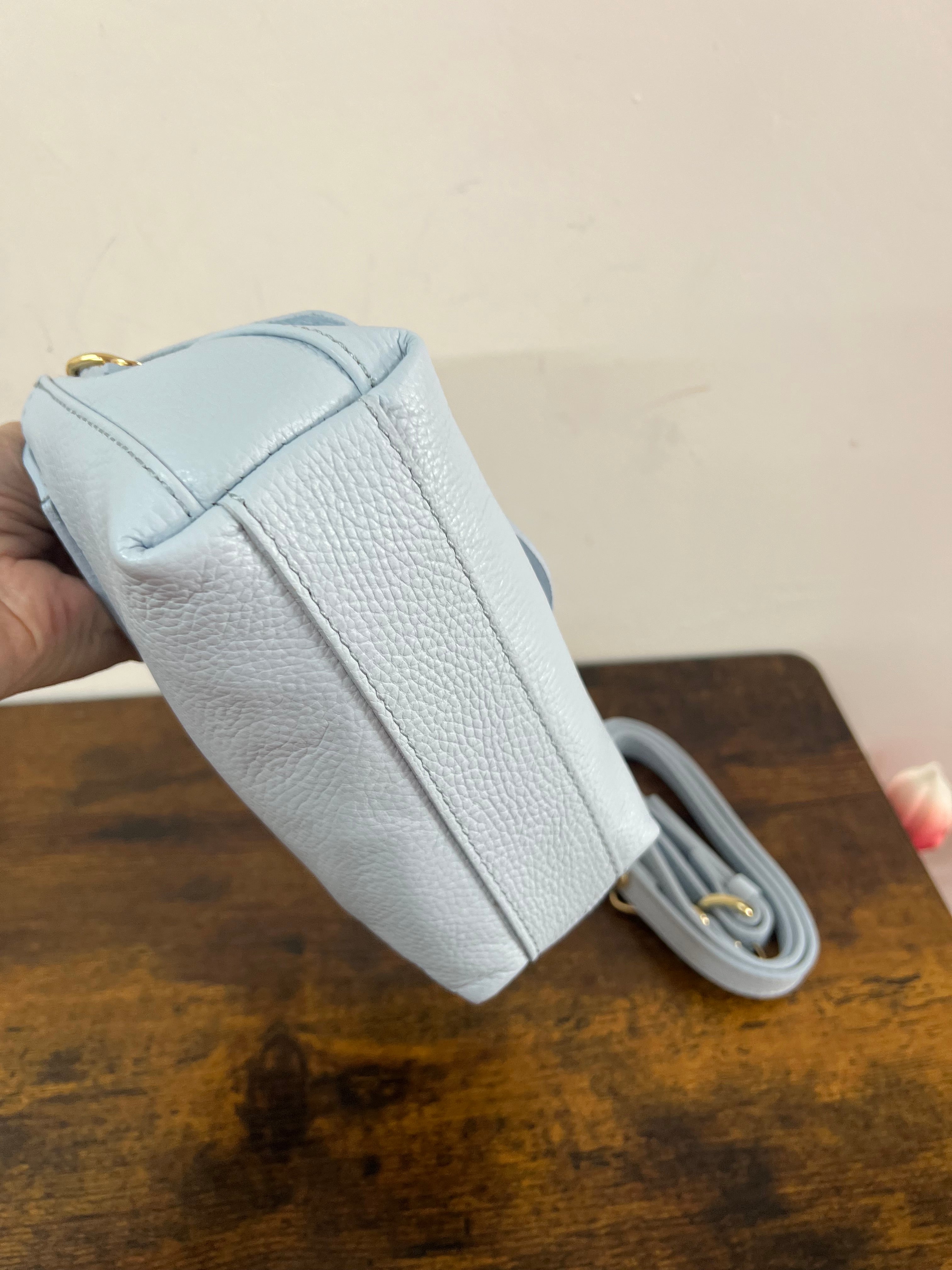 Country bag solid colour with blue zip pocket