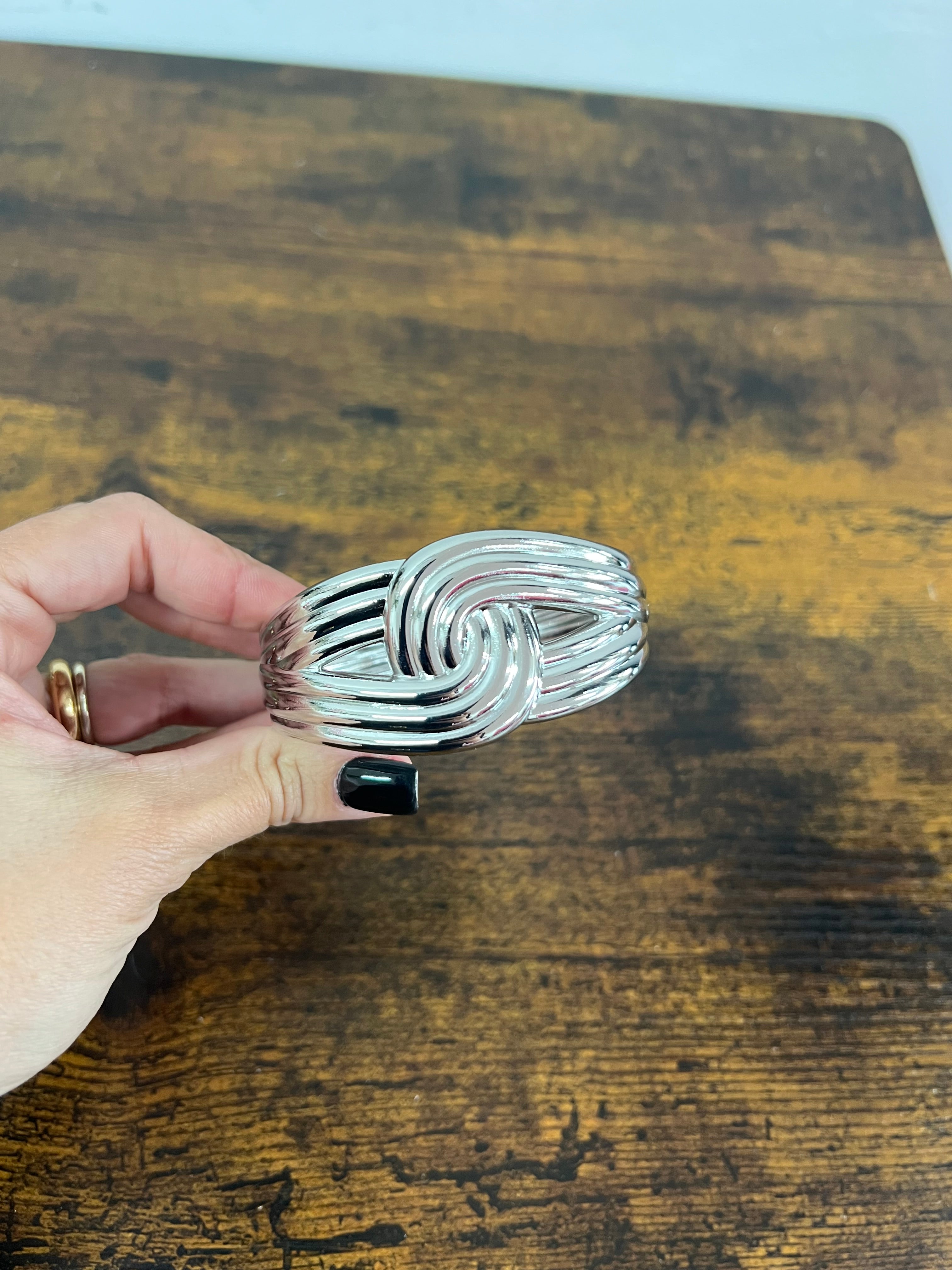 Bracciale rigido nodo argentato