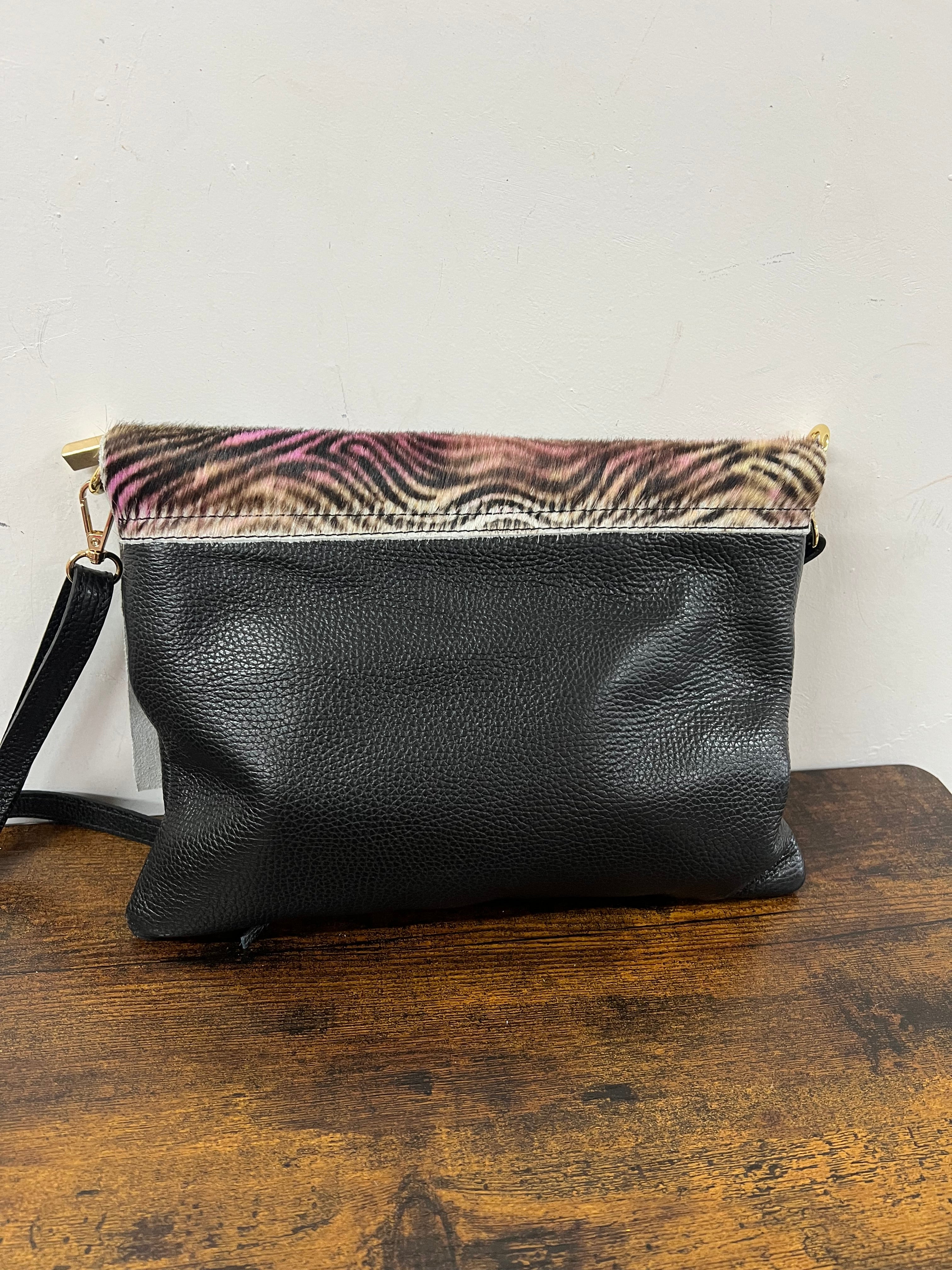 Pochette cavallino striato marrone pink