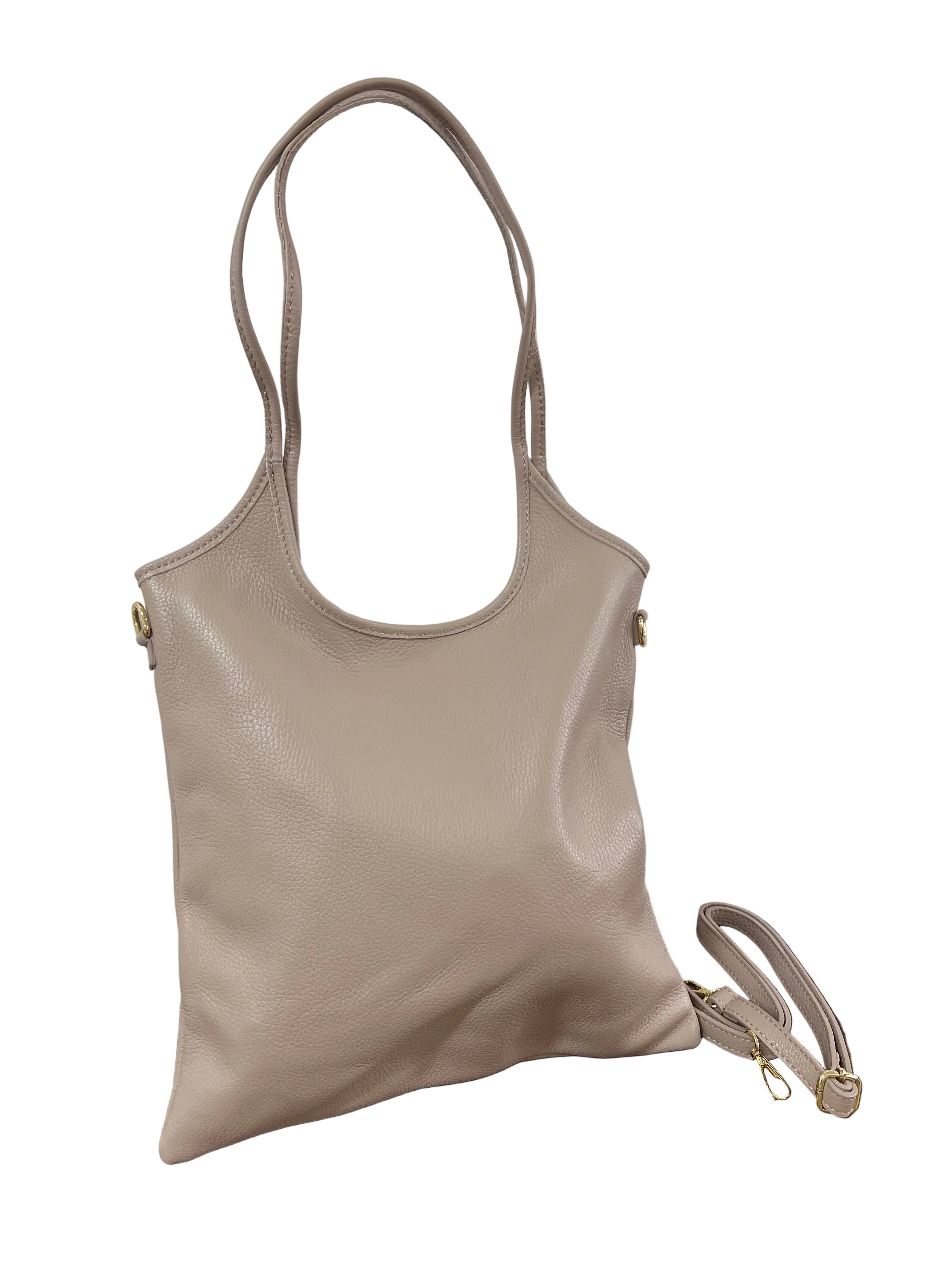 Shopper MIA nude