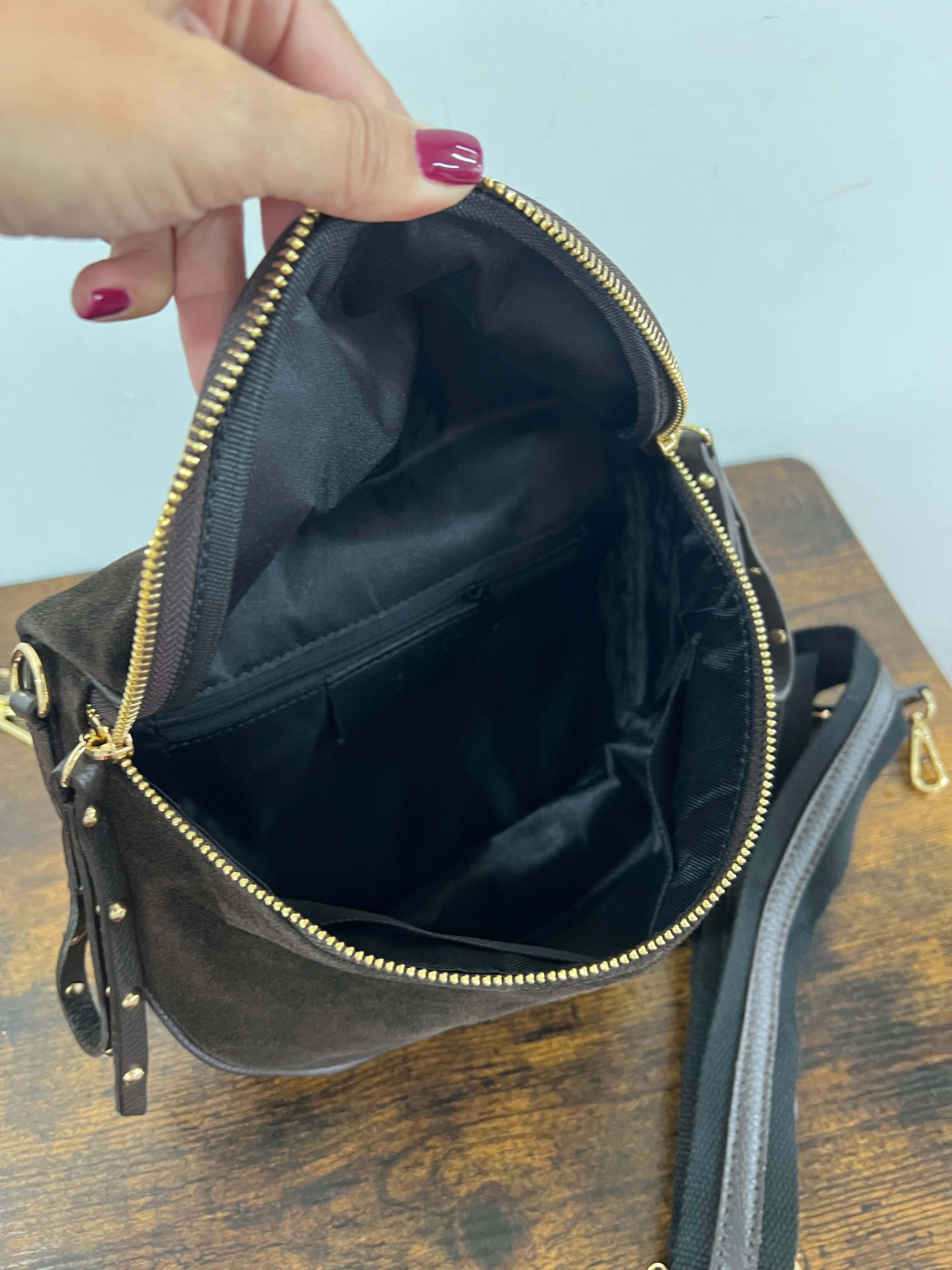 Marsupione z suede testa di moro