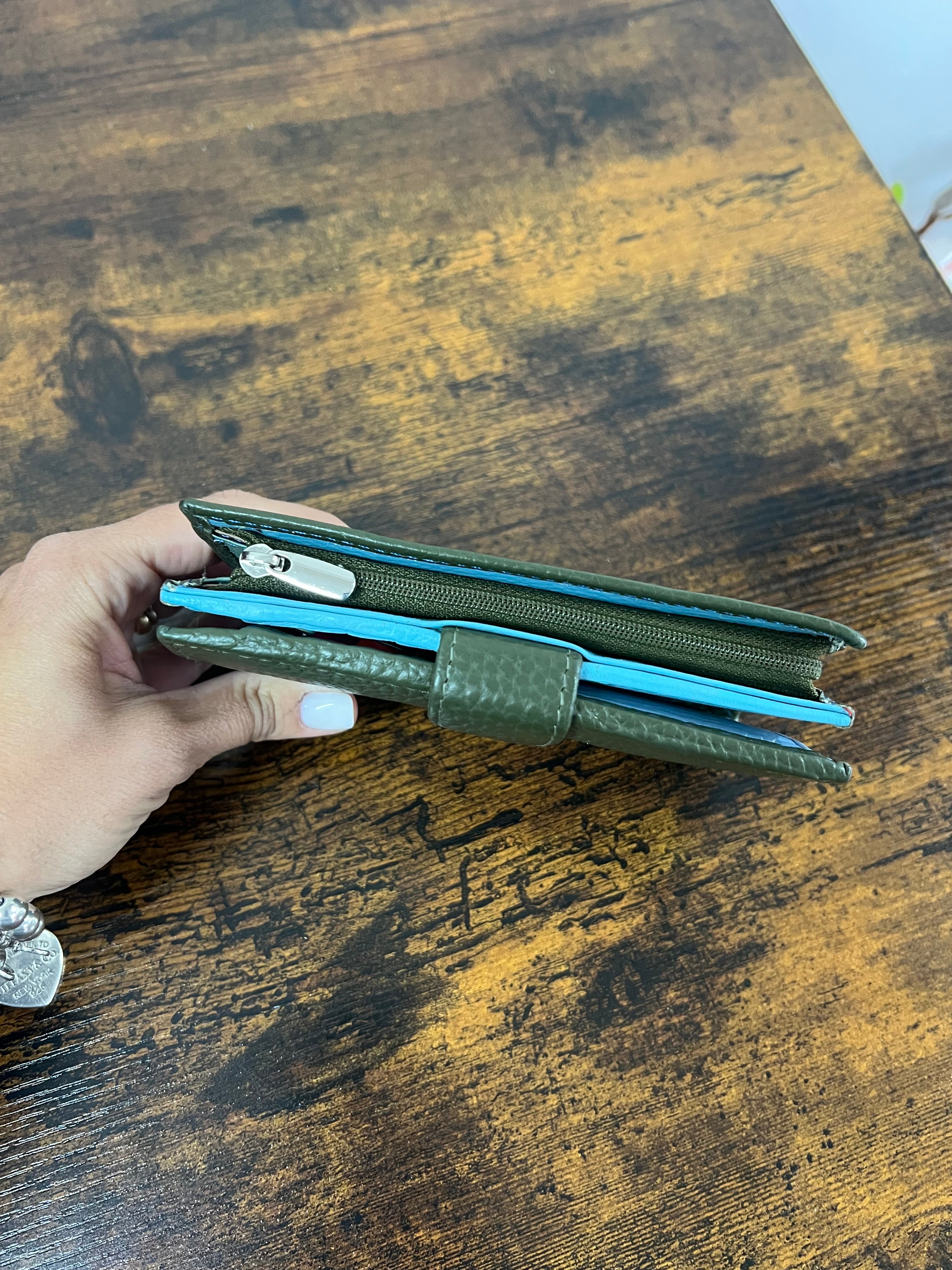 Kompatto z plus clip verde militare