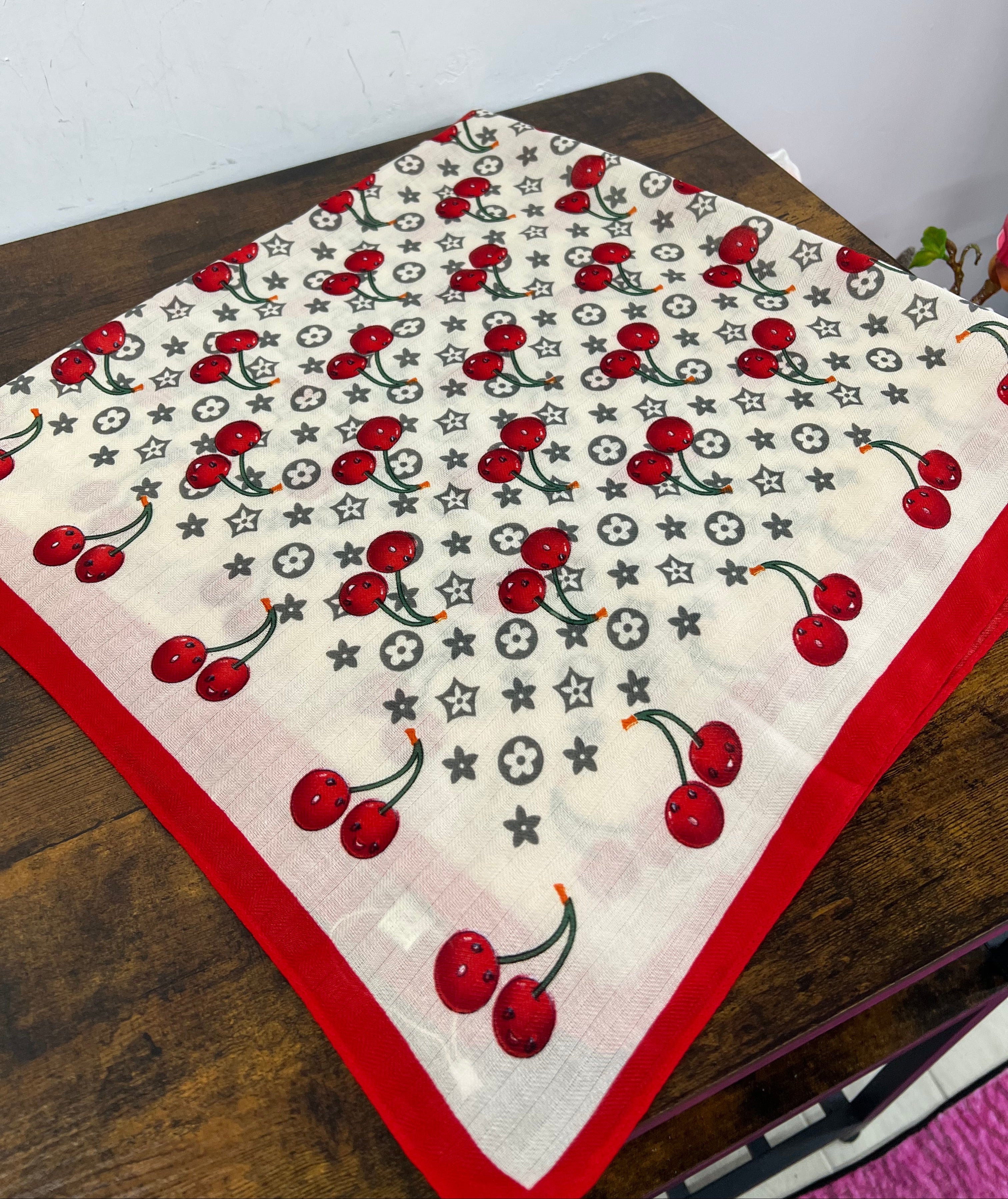 Foulard mega ciliegie panna