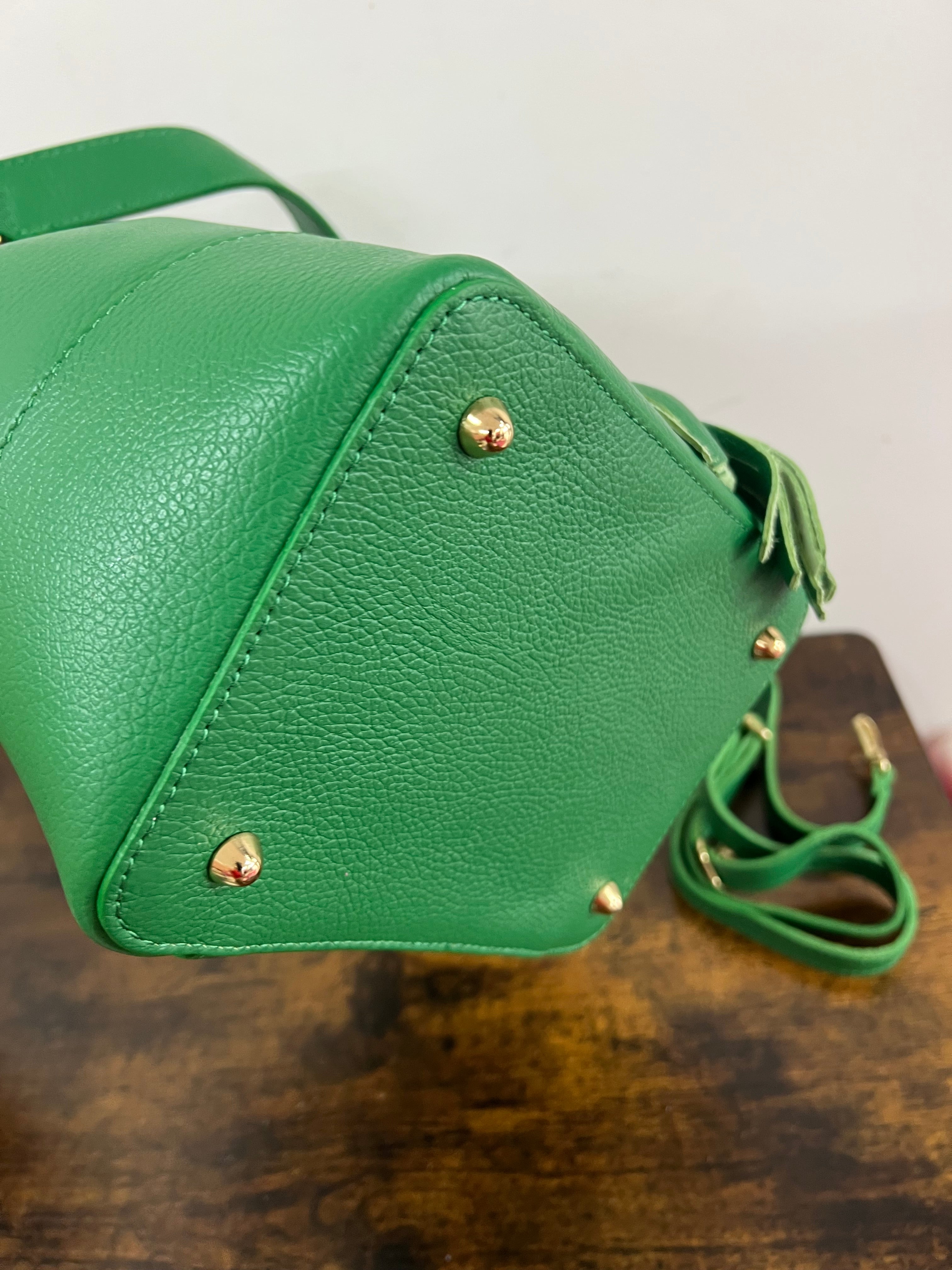 Sacchetto frange maxi verde smeraldo