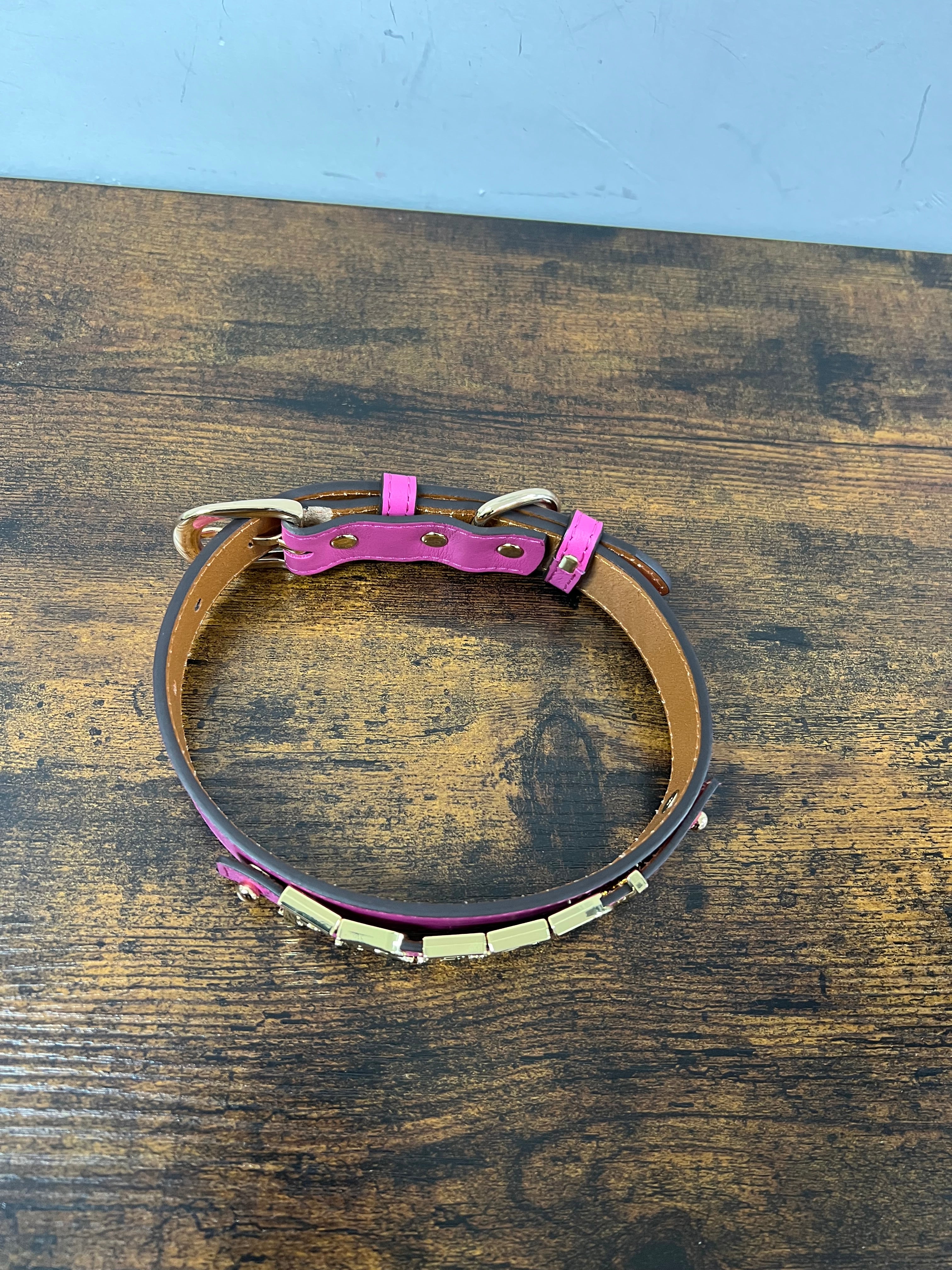 Collare in vera pelle fucsia