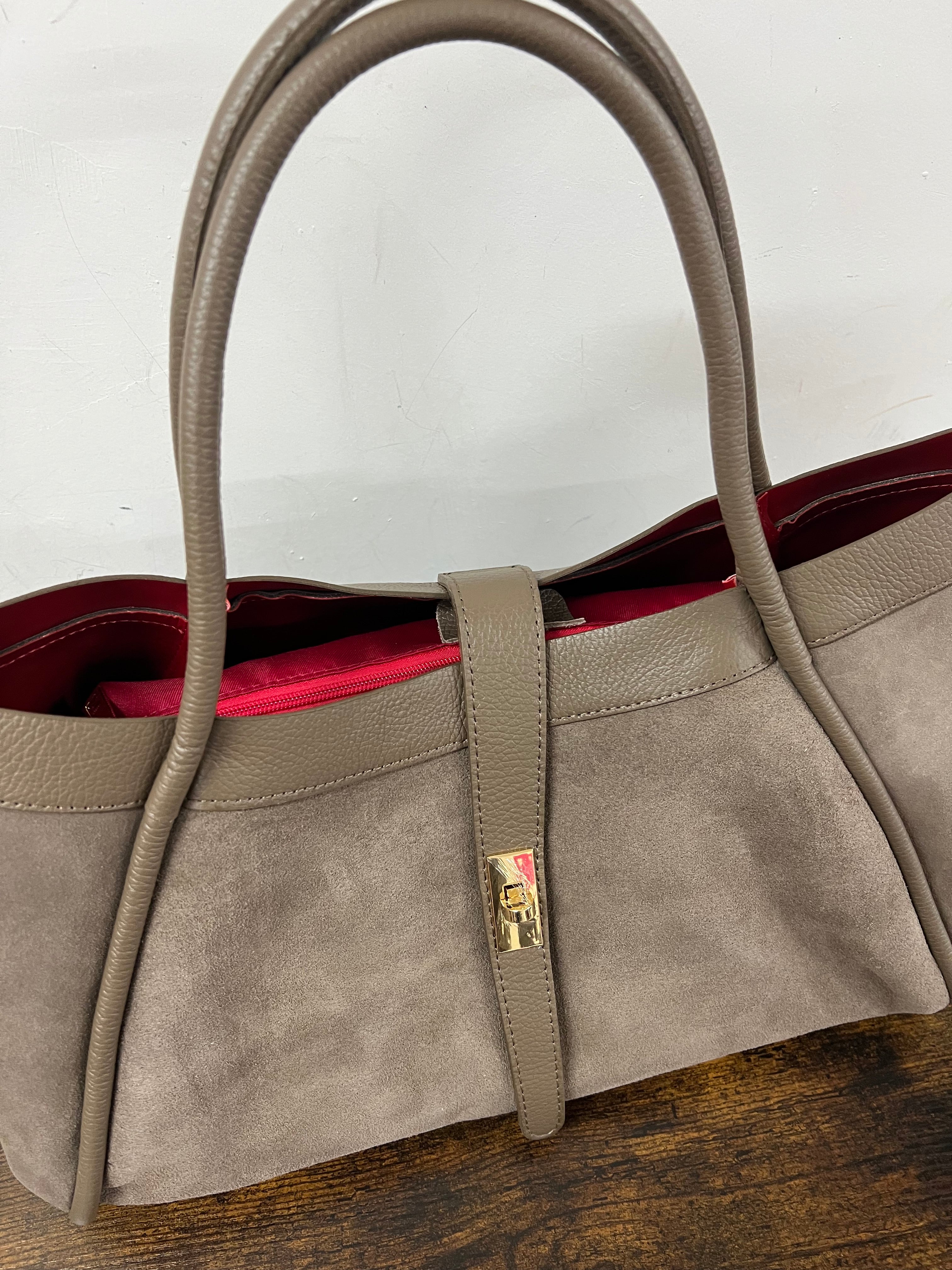Jasmine suede mud