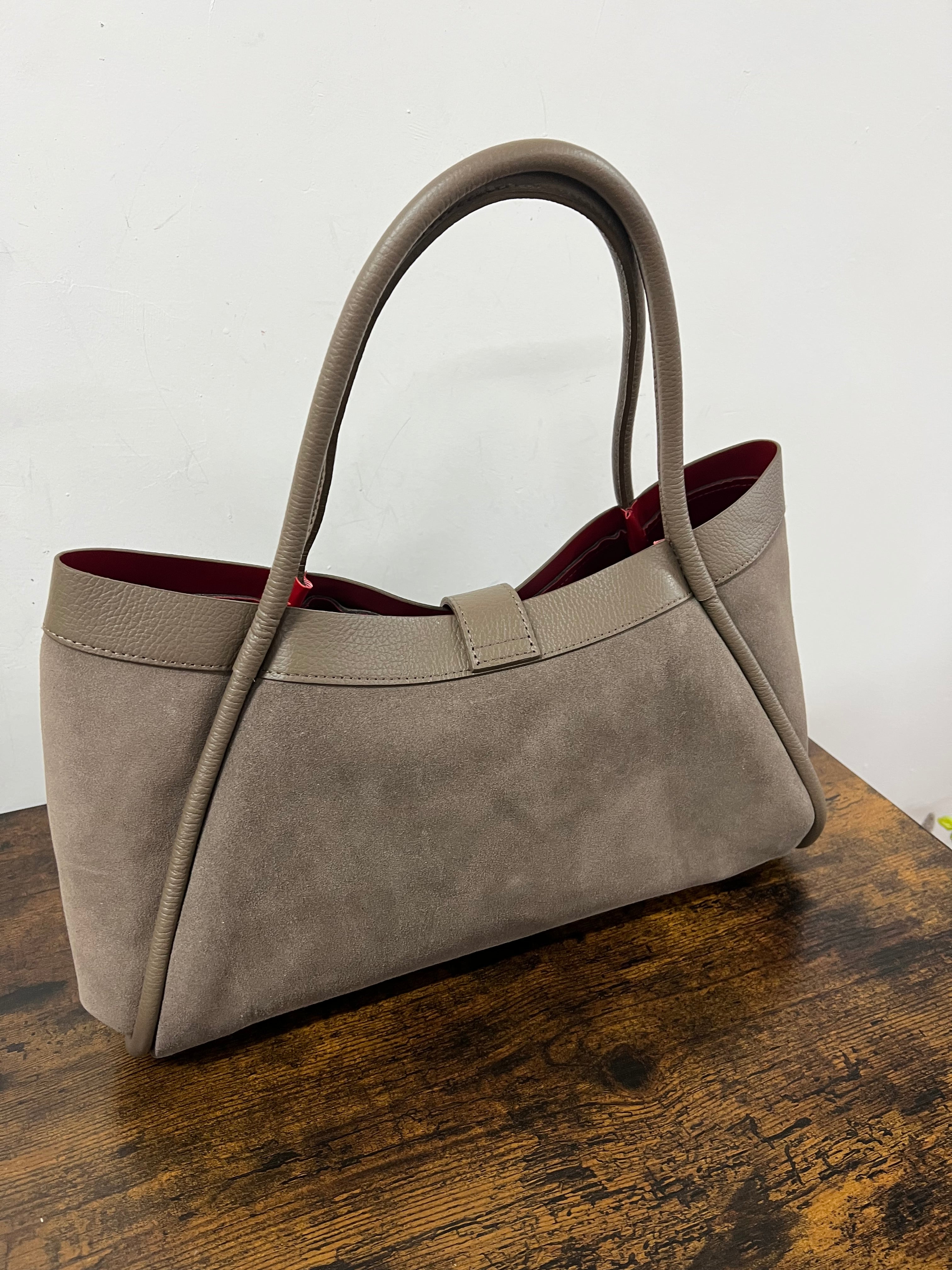 Jasmine suede mud