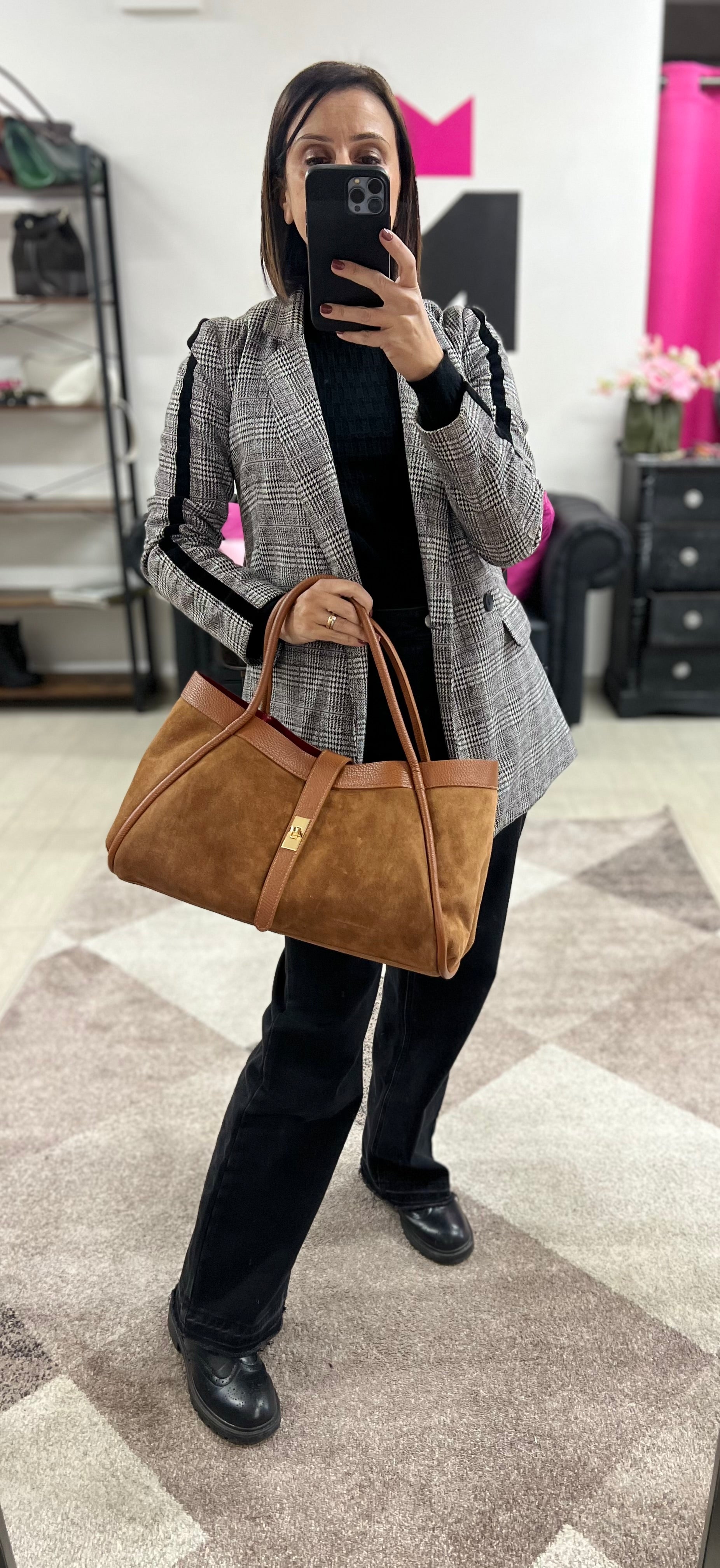 Jasmine light tan suede
