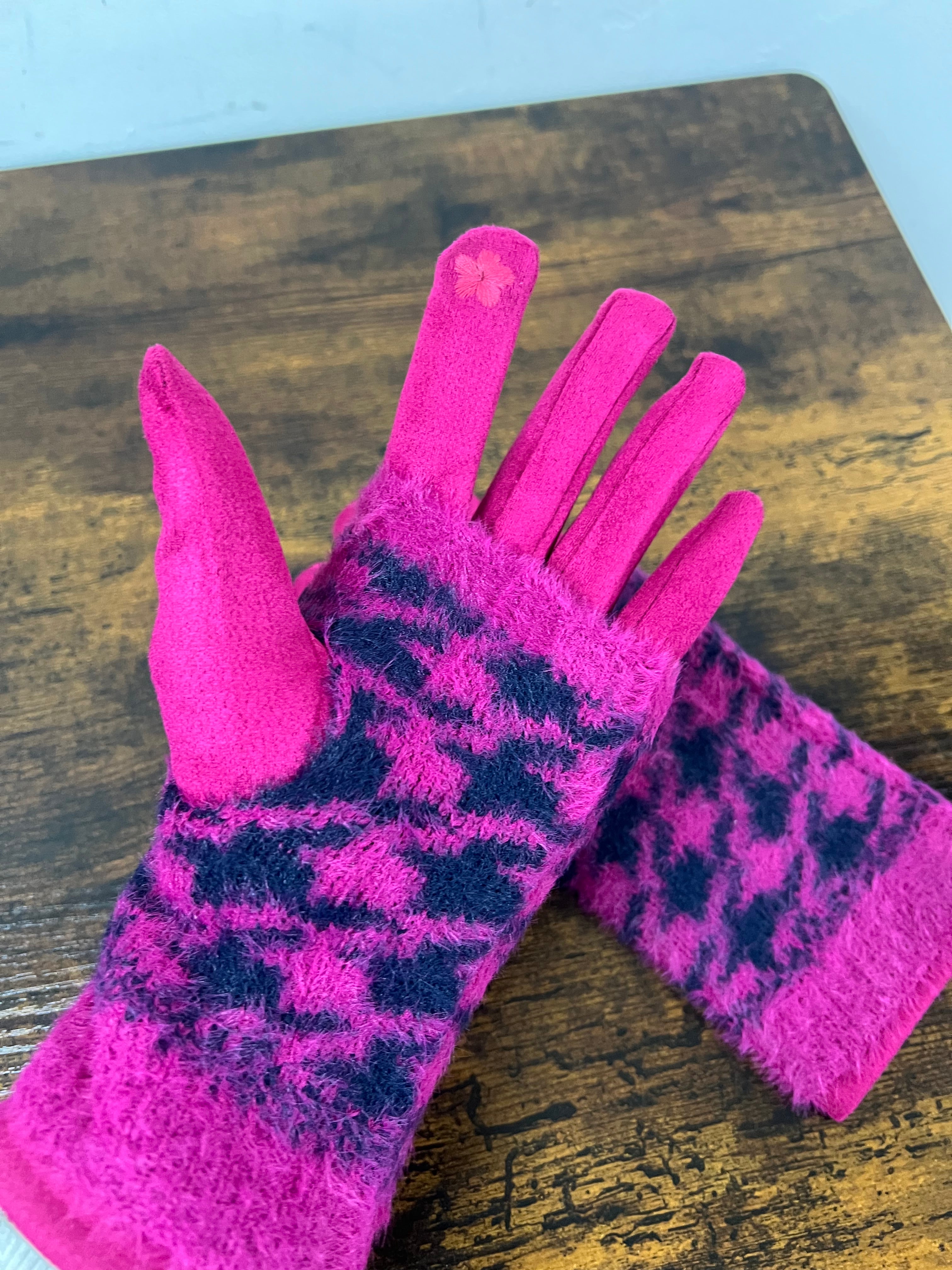 Fuchsia houndstooth double glove
