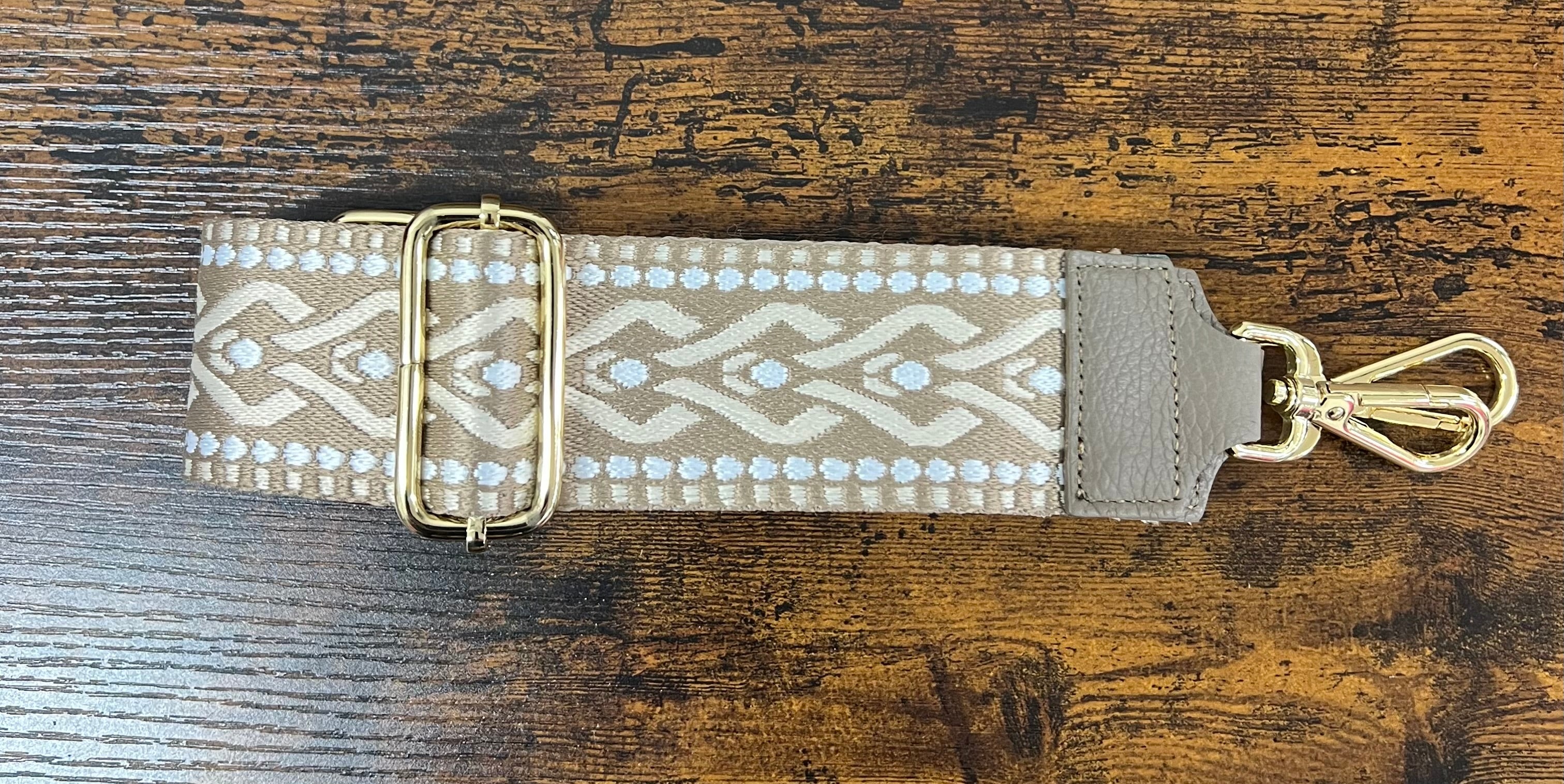 Mud foam shoulder strap
