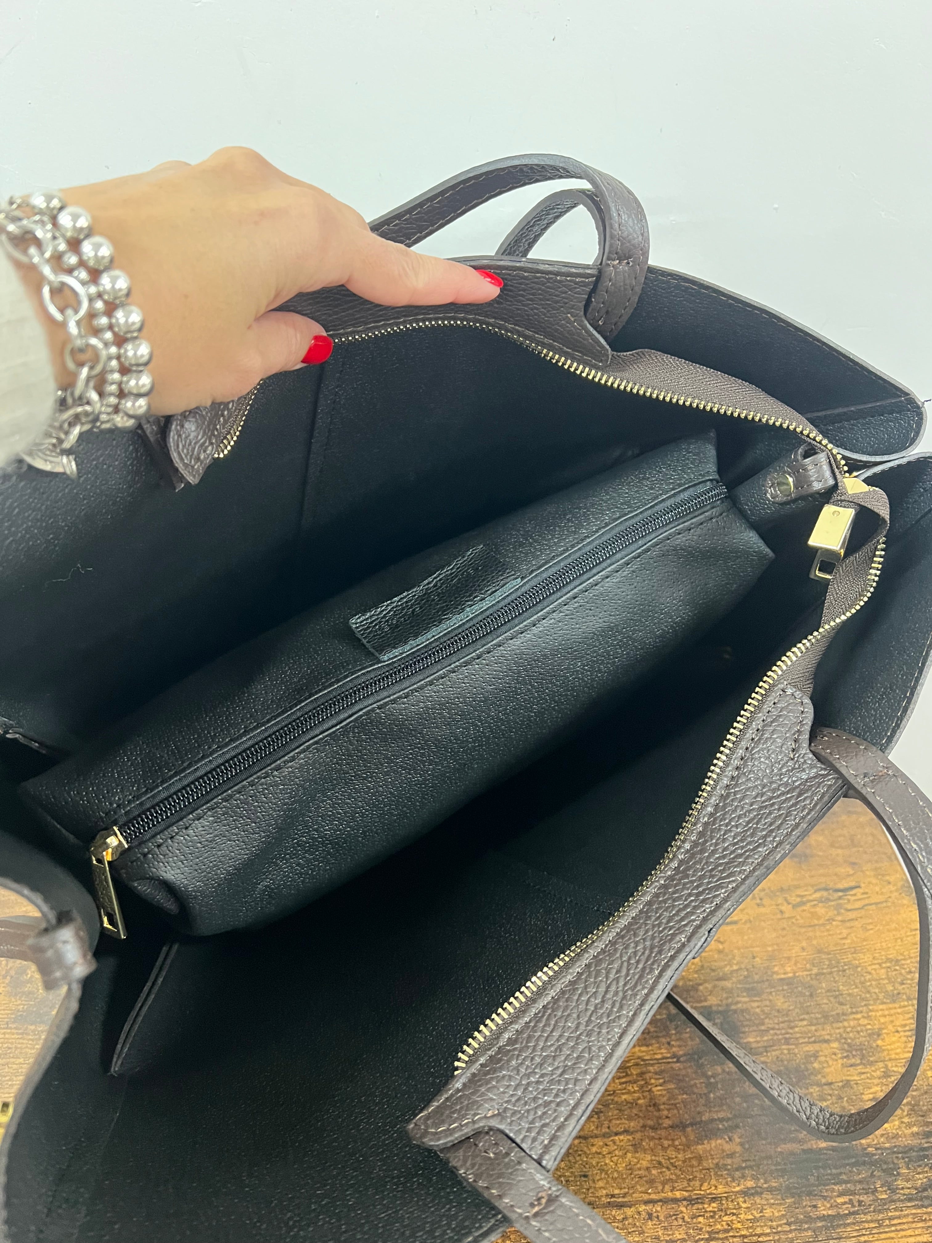 Lili shopper bag with dark brown head