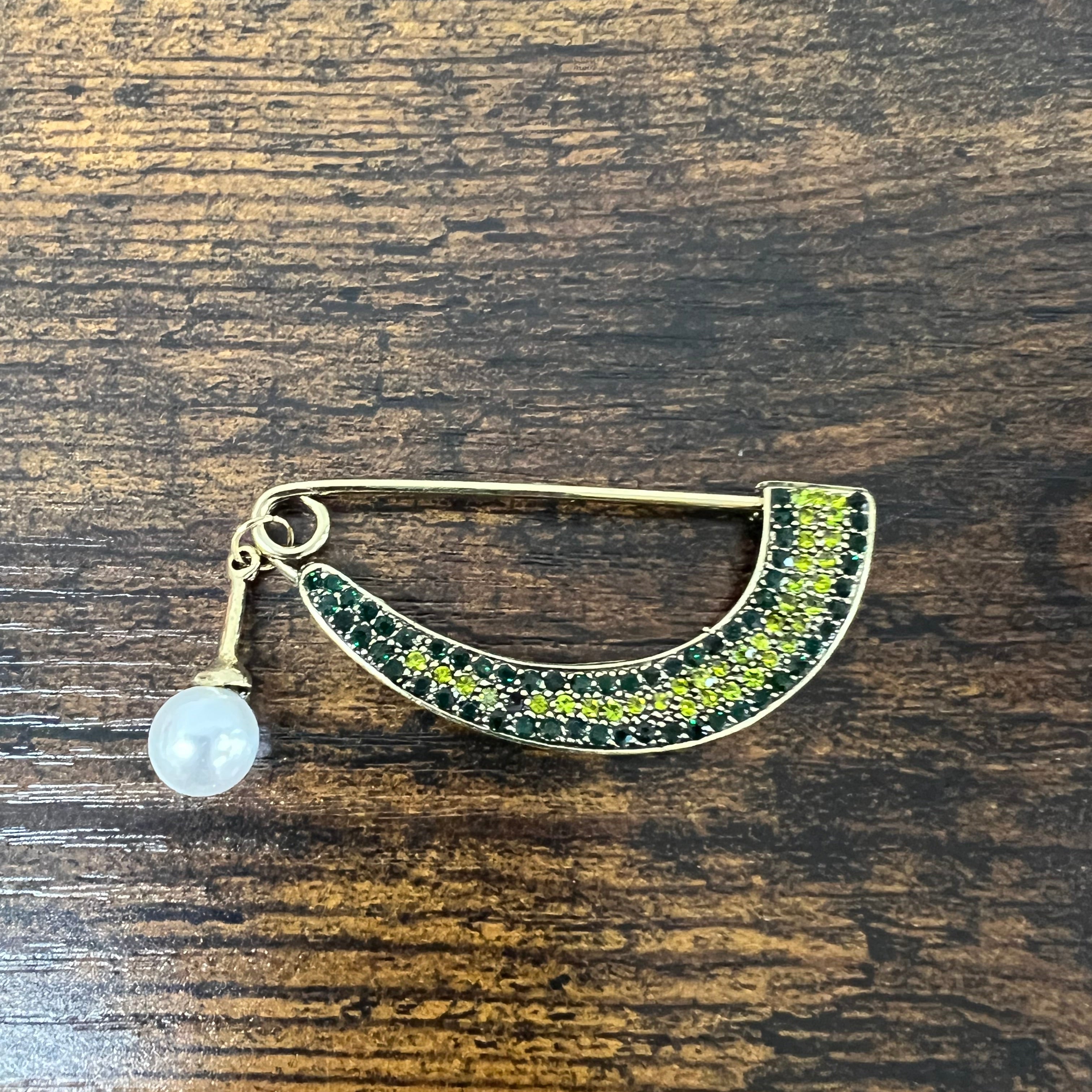 Spilla arco verde