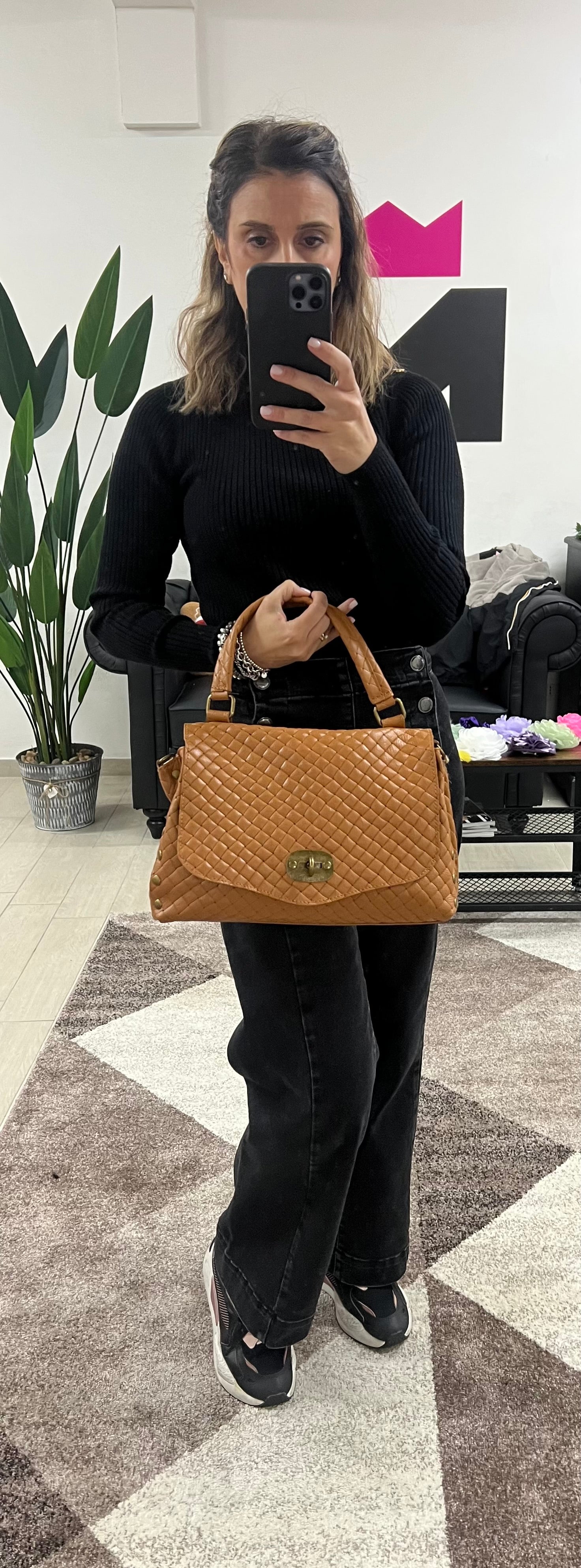 Country bag monocolore z media intreccio cuoio chiaro