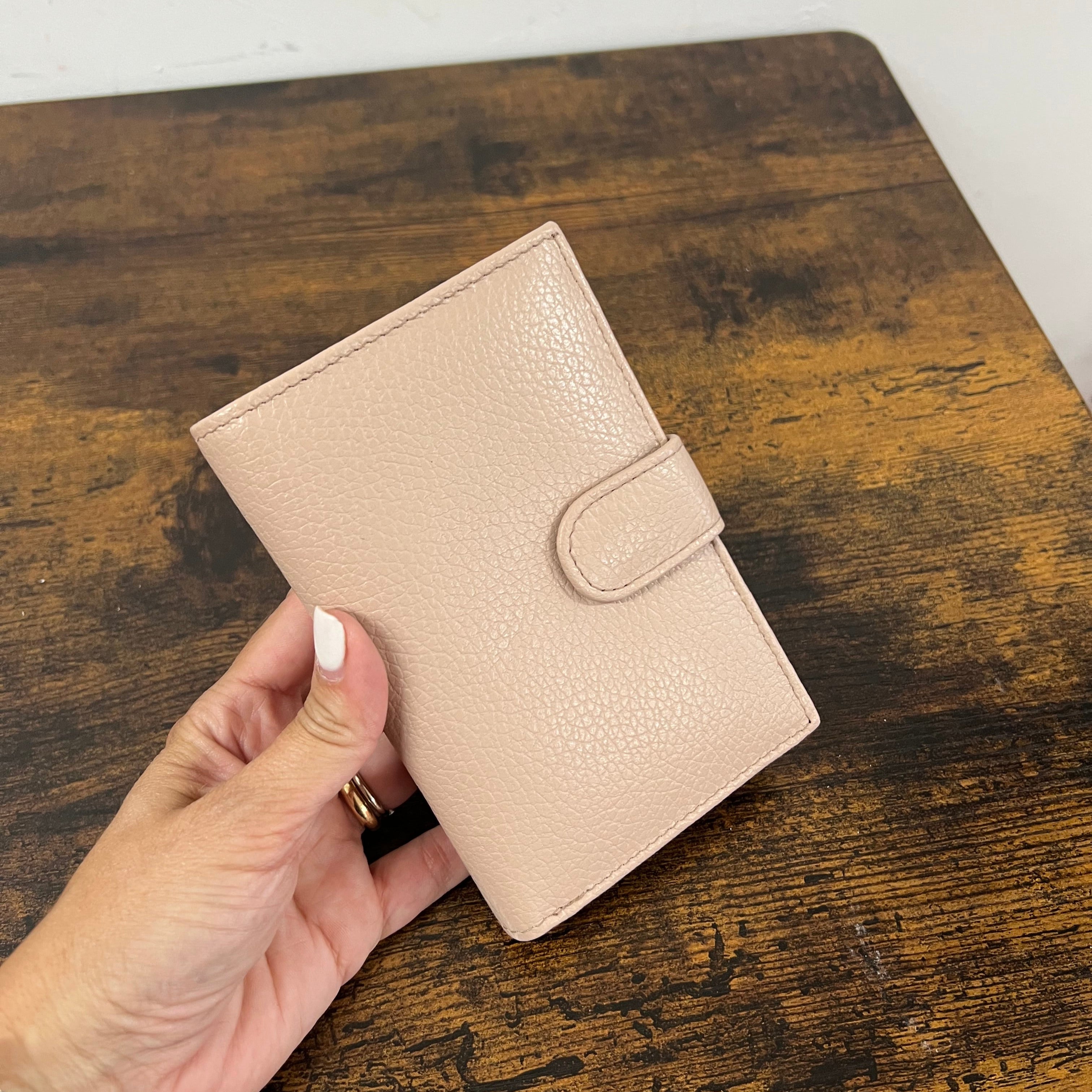 Kompatto z plus clip nude