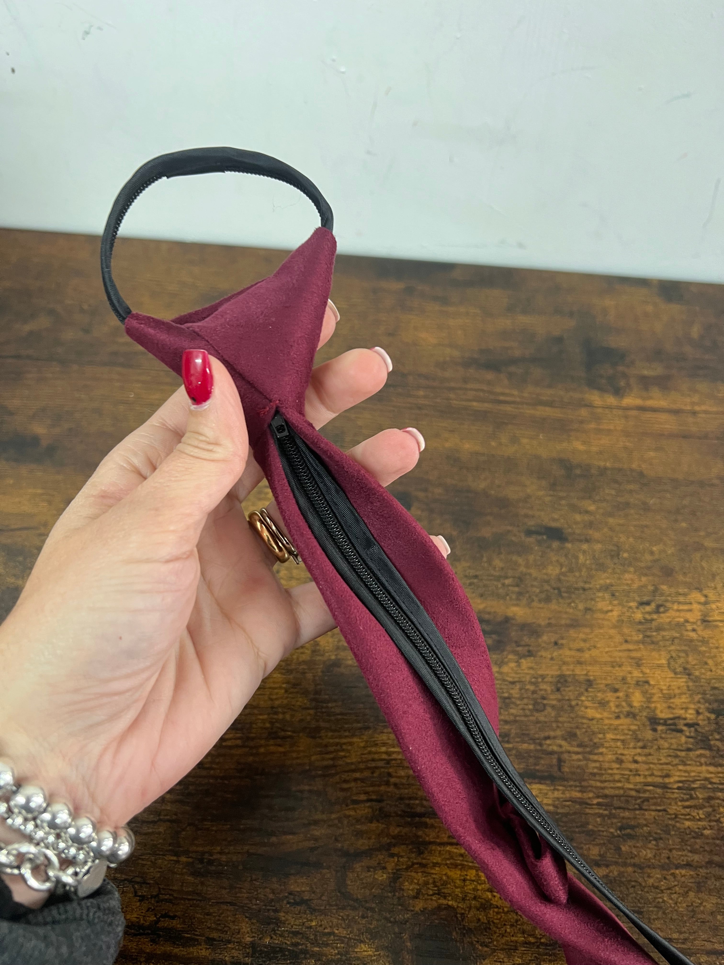 Amaranth suede tie