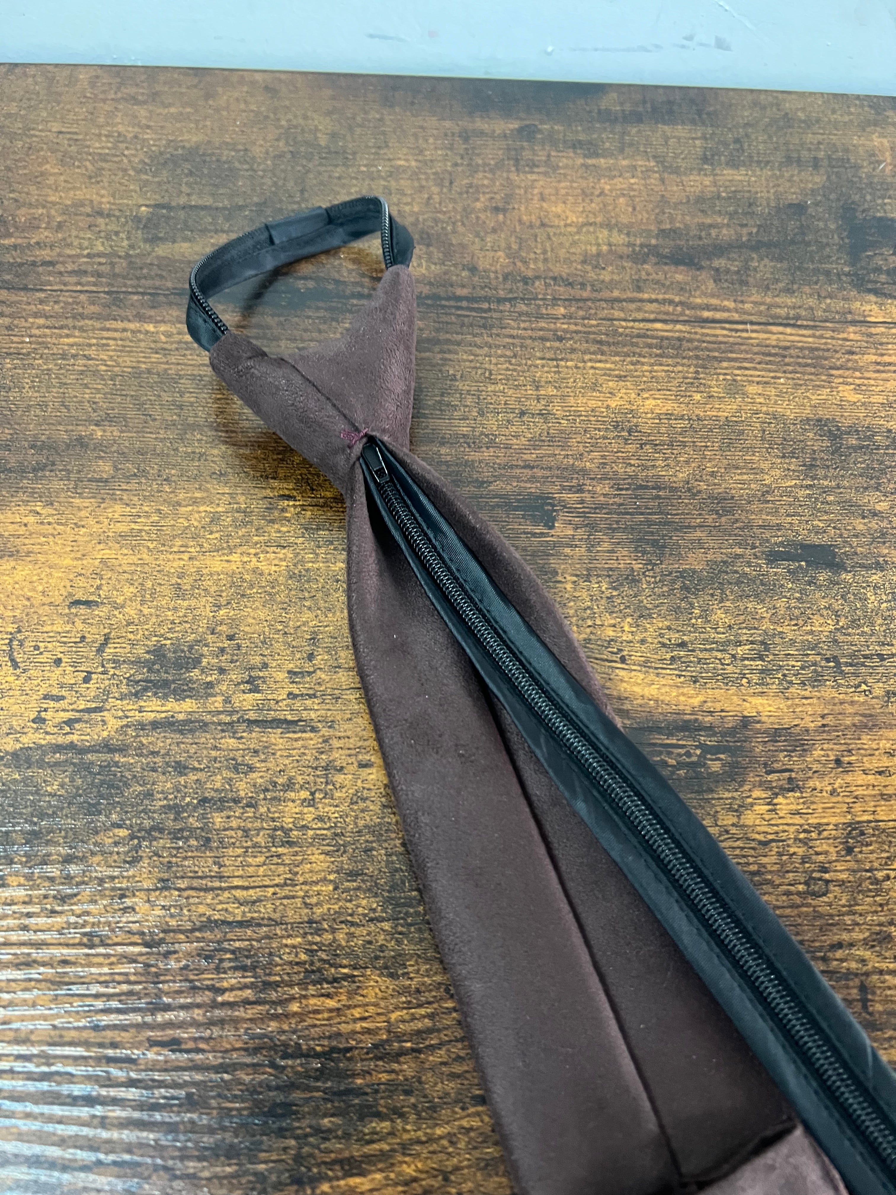 Dark brown suede tie