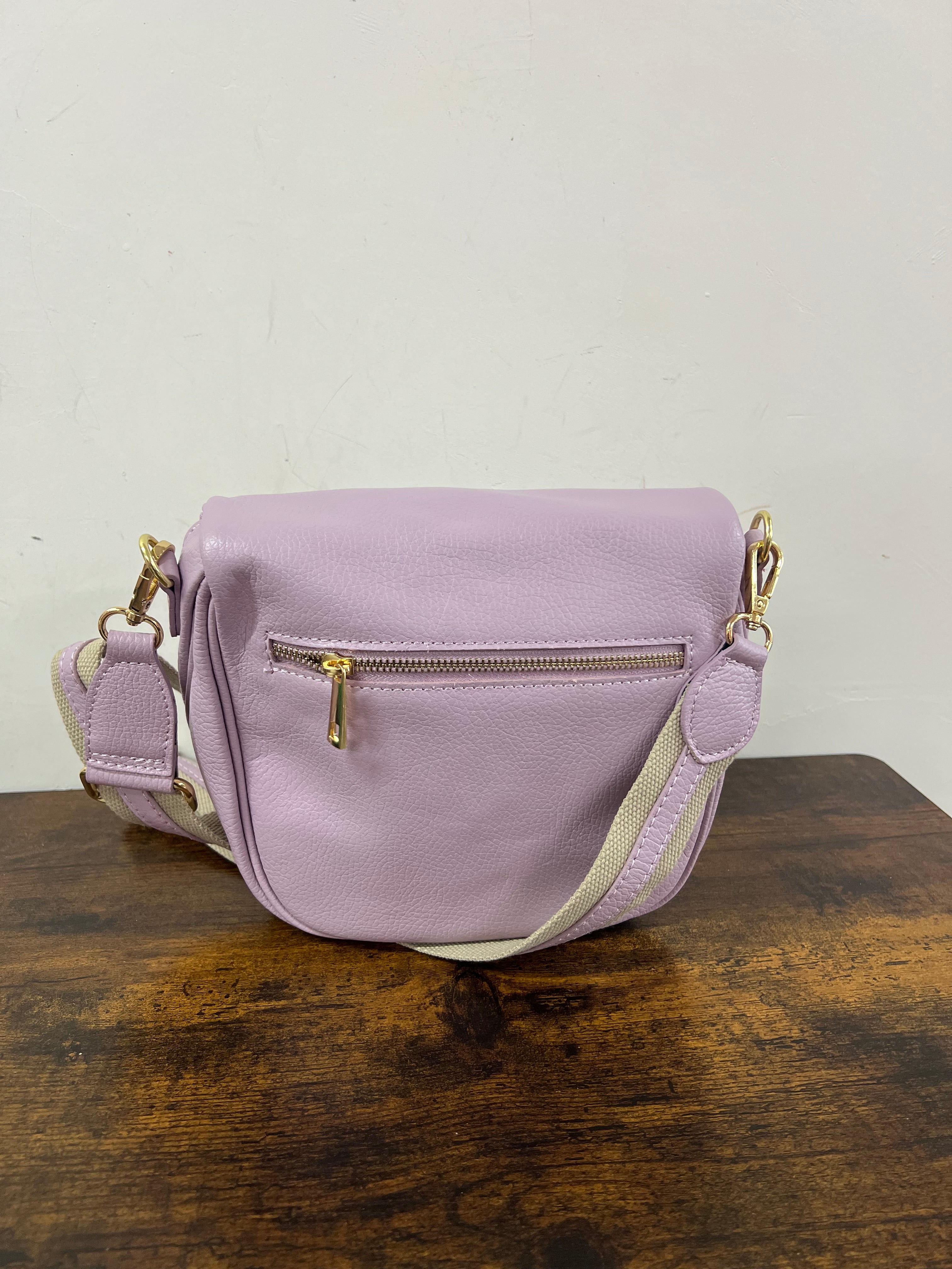 Lilac pouch