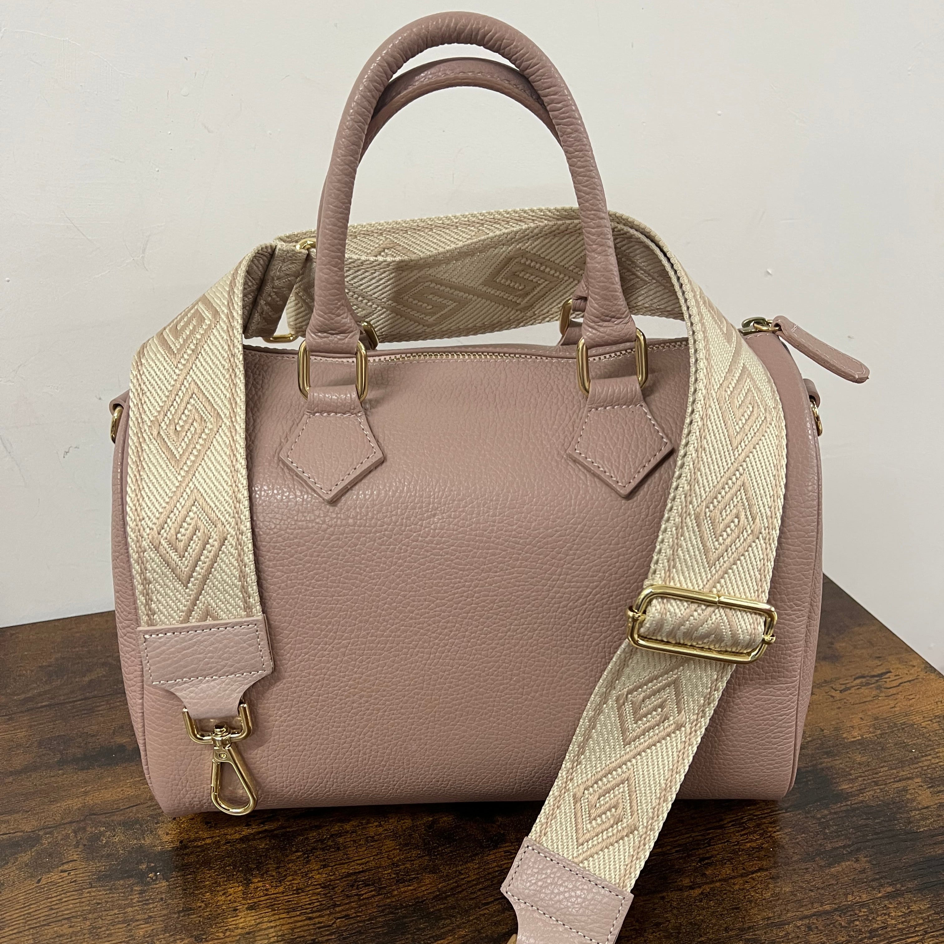 Tracolla greca nude