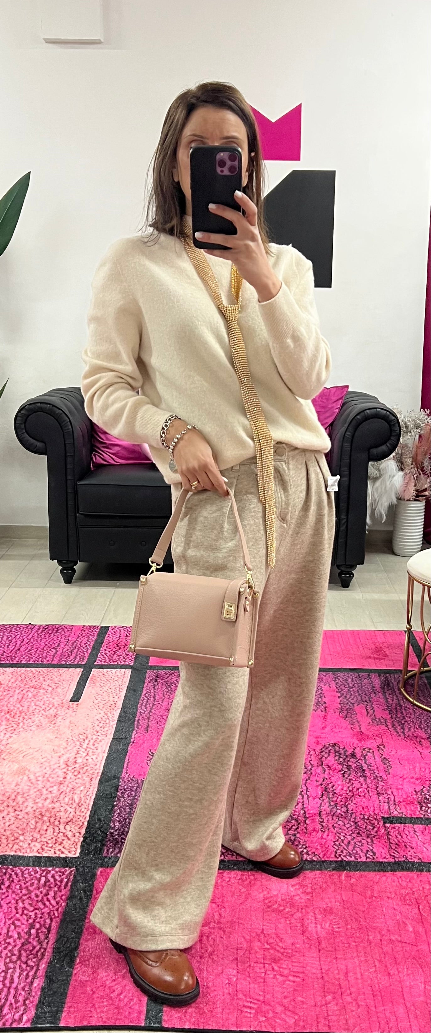 Twist mini nude