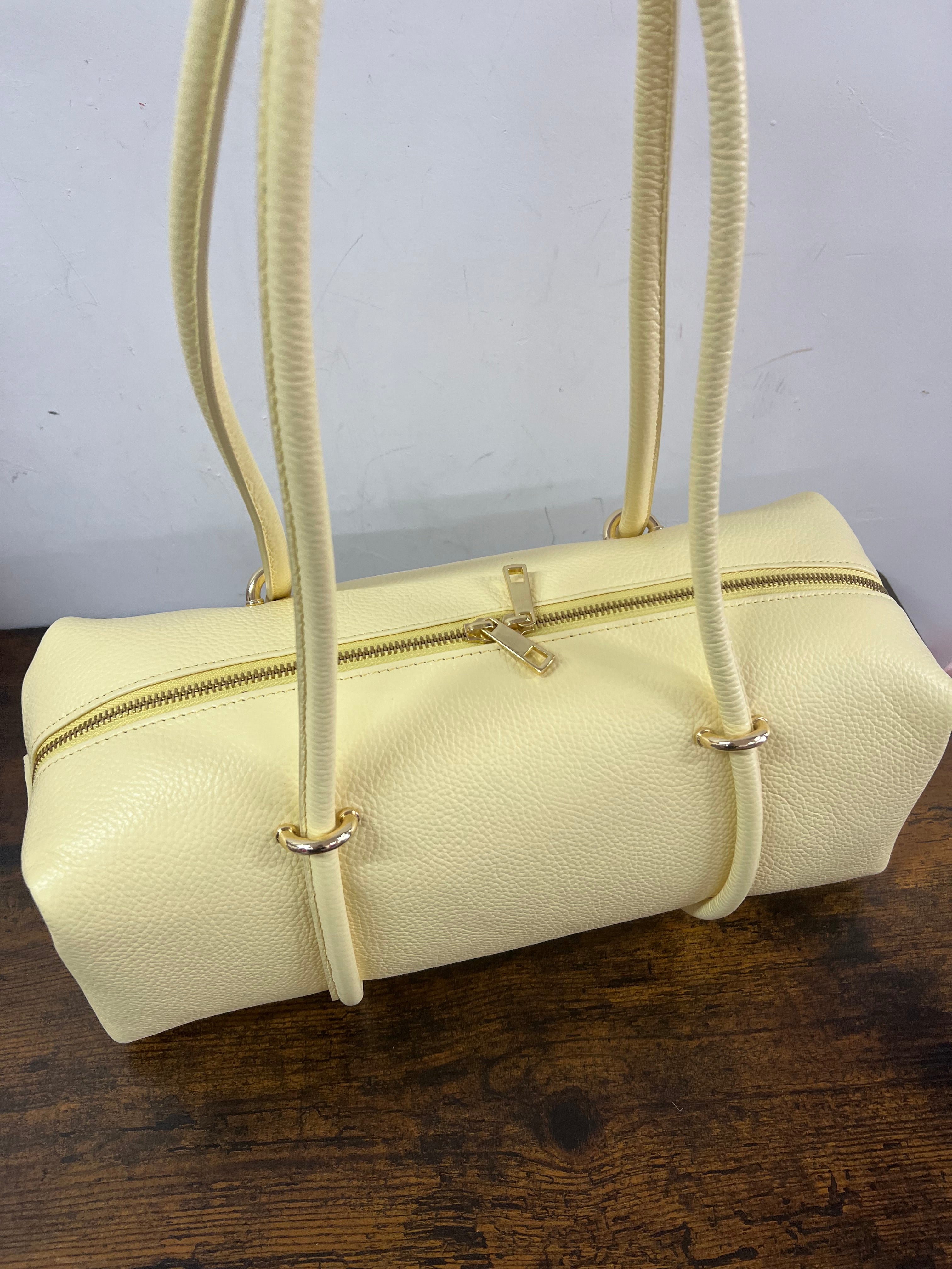 Myriam yellow