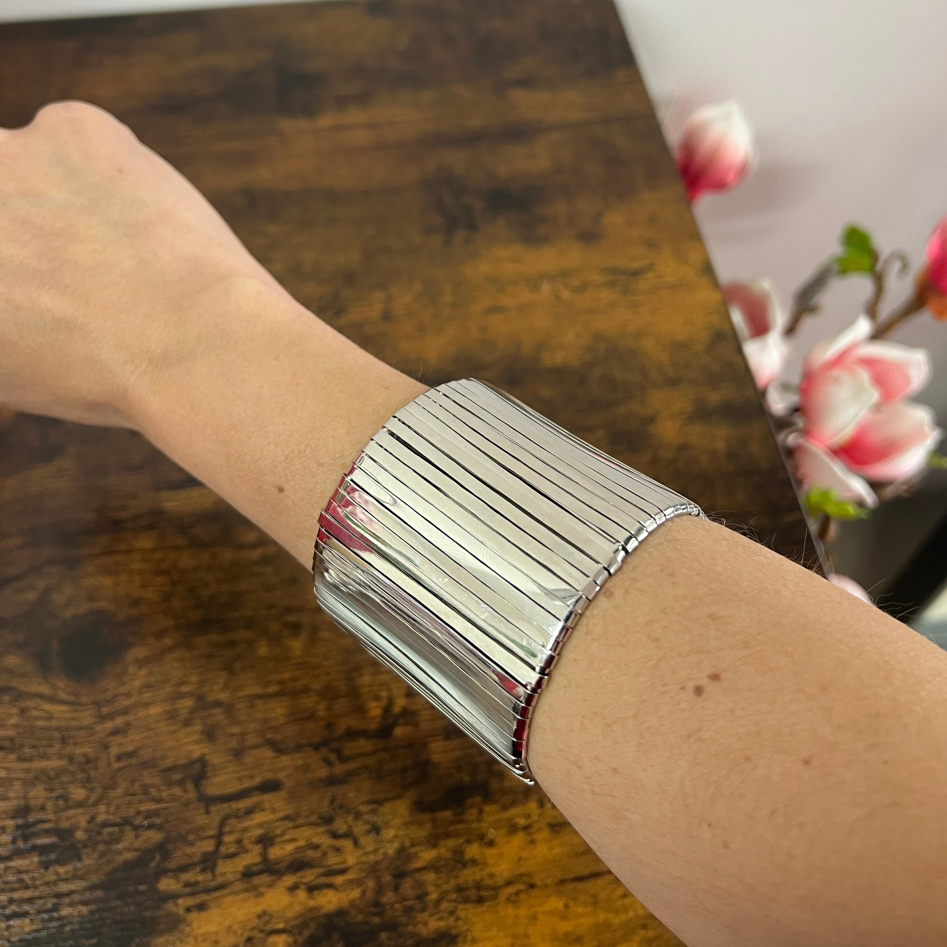 Bracciale rigido mille righe argentato