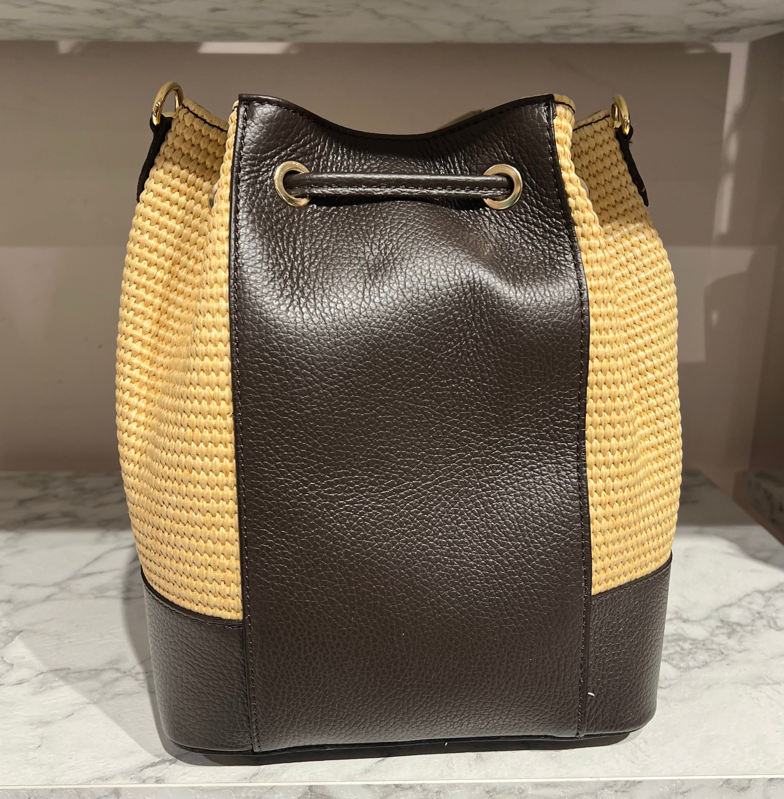 Maxi fringe raffia dark brown bag