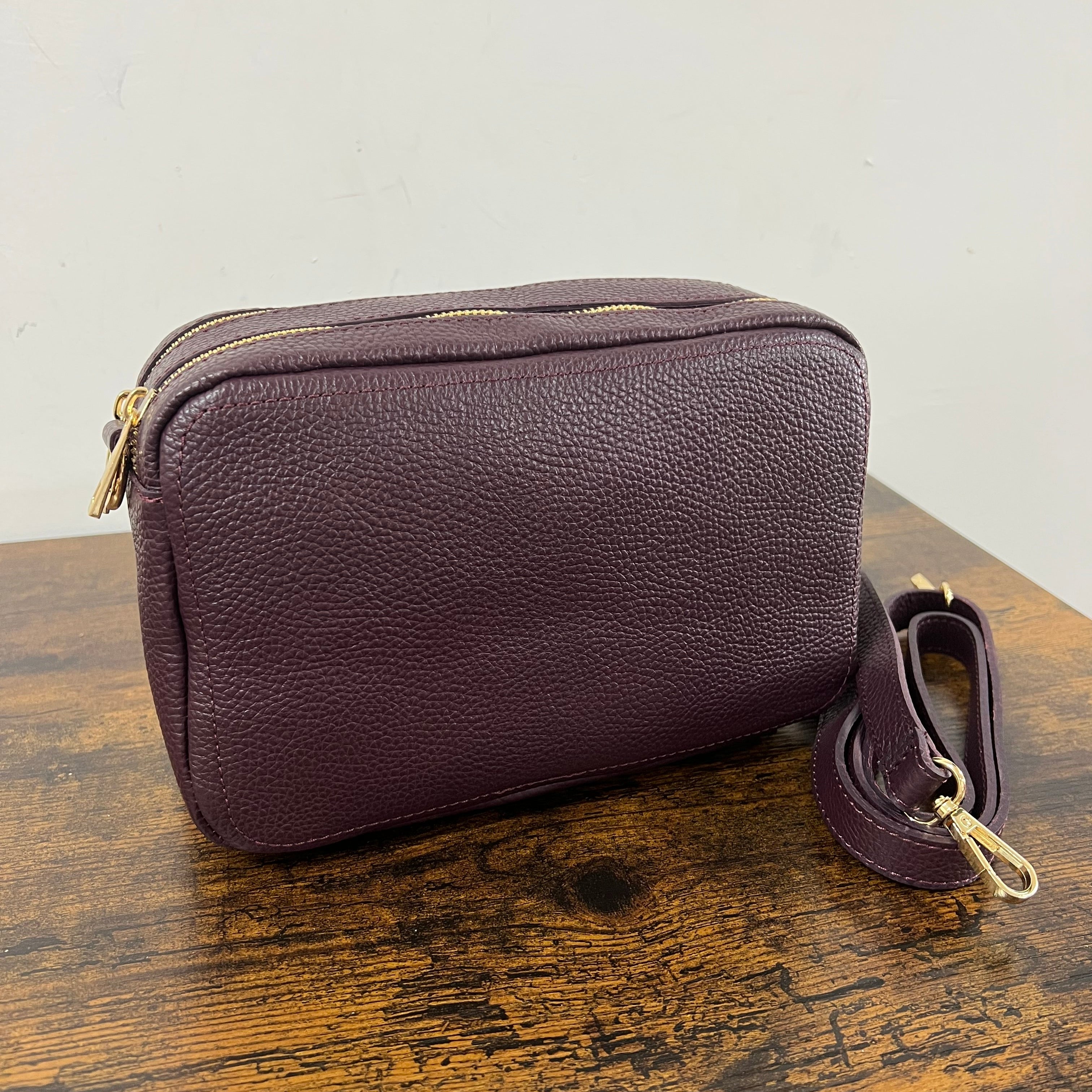 Maxi burgundy camera bag