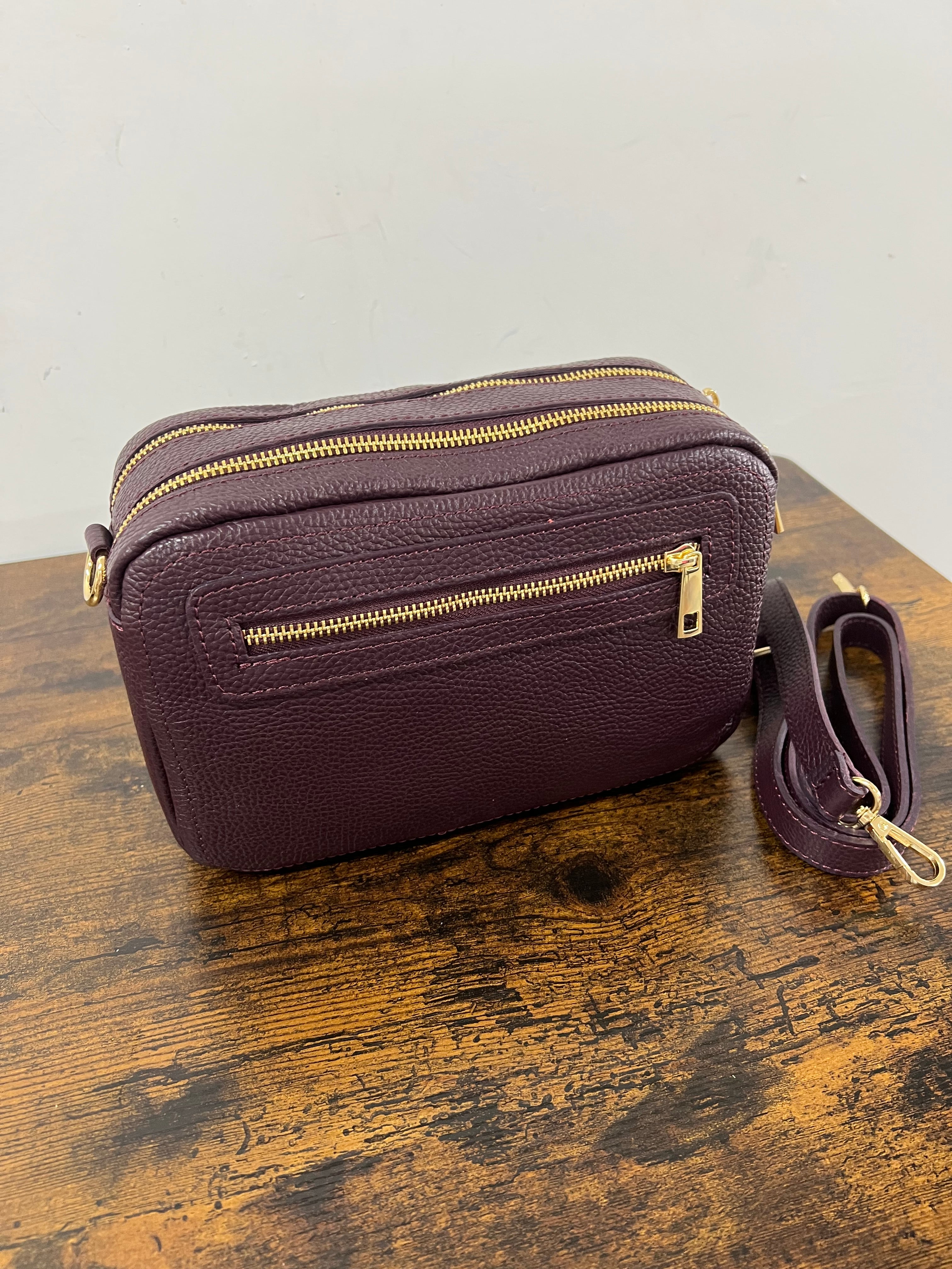 Maxi burgundy camera bag
